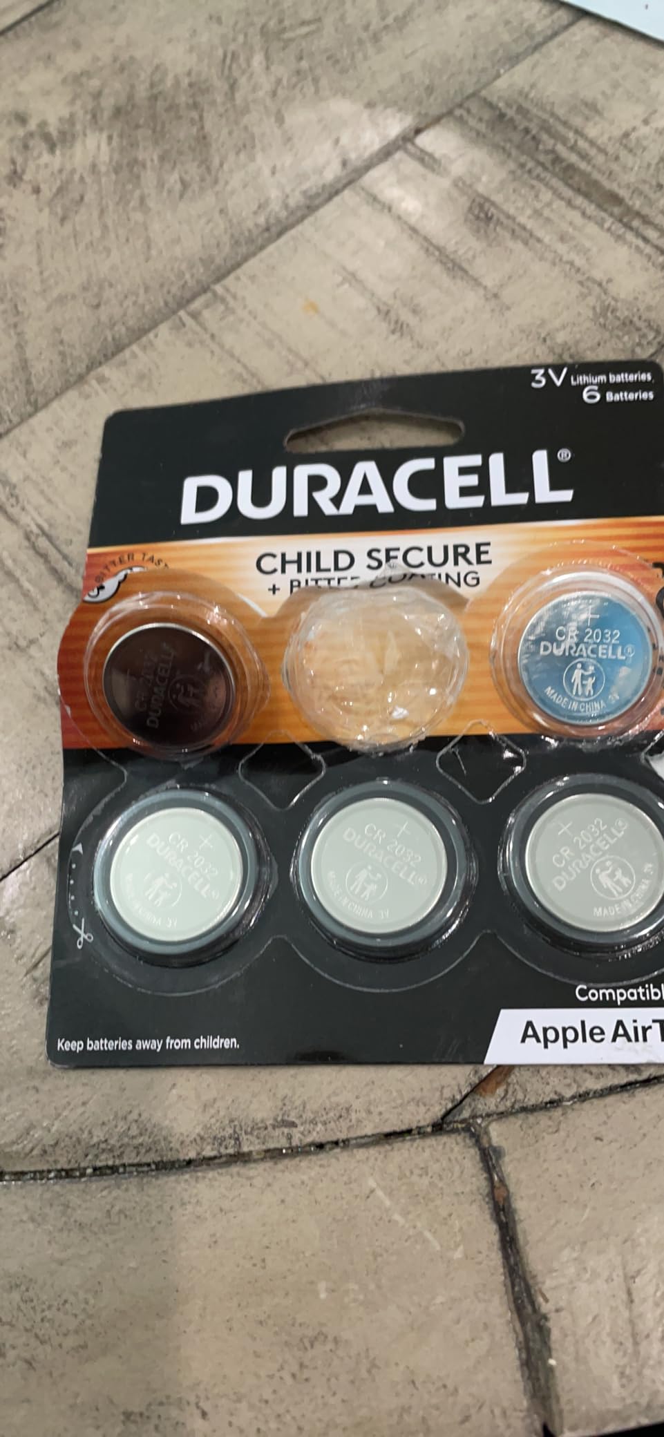Duracell 2032 Lithium Battery, 6 Count, AirTag & Key Fob, CR2032 3V Cell customer photo 2