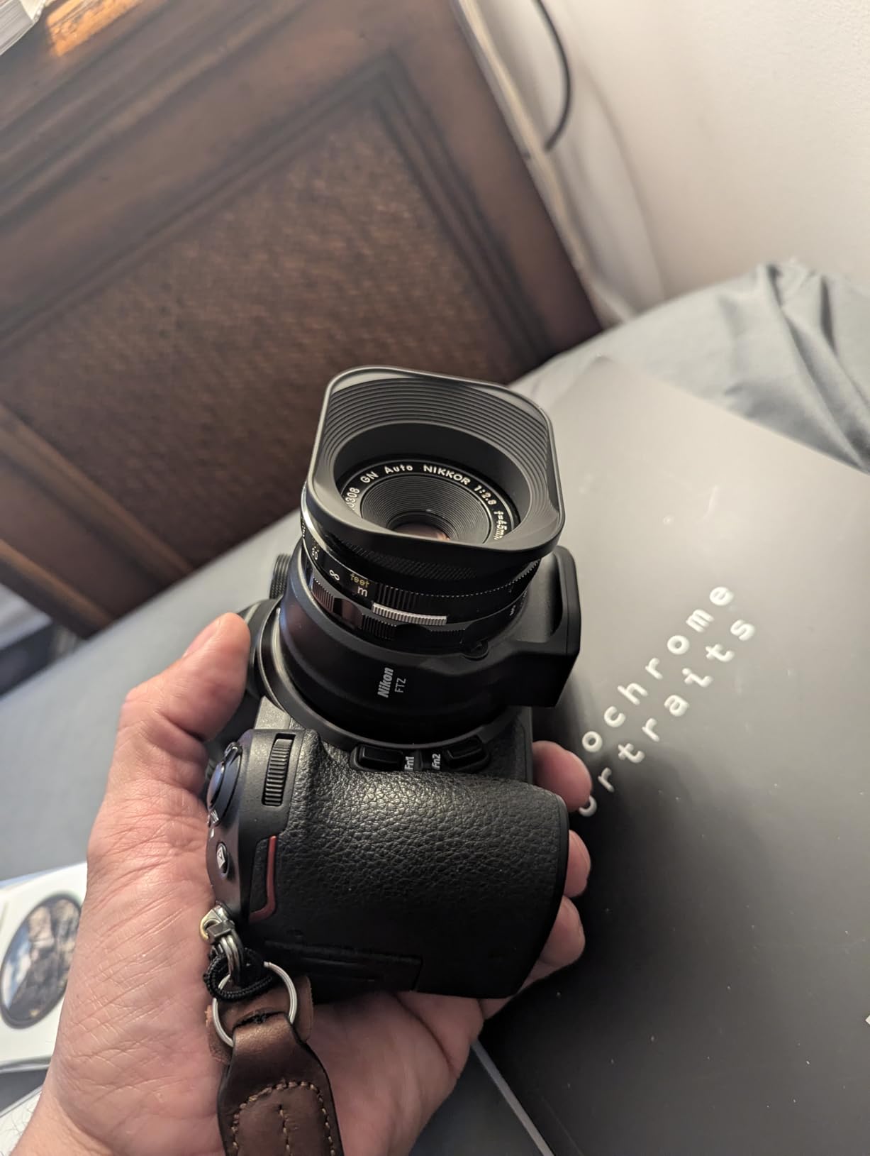 Haoge LH-E52T 52mm Square Metal Screw-in Lens Hood with Cap for 52mm Canon Nikon Sony Leica Voigtlander Nikkor Panasonic Pentax Contax Olympus Lens and Other Lens with 52mm Filter Thread customer photo 1