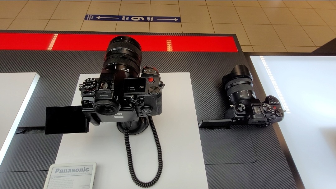 Panasonic LUMIX S5 Full Frame Mirrorless Camera, 4K 60P Video Recording, 5-Axis Dual I.S., L-Mount, DC-S5BODY (Body Only) customer photo 2