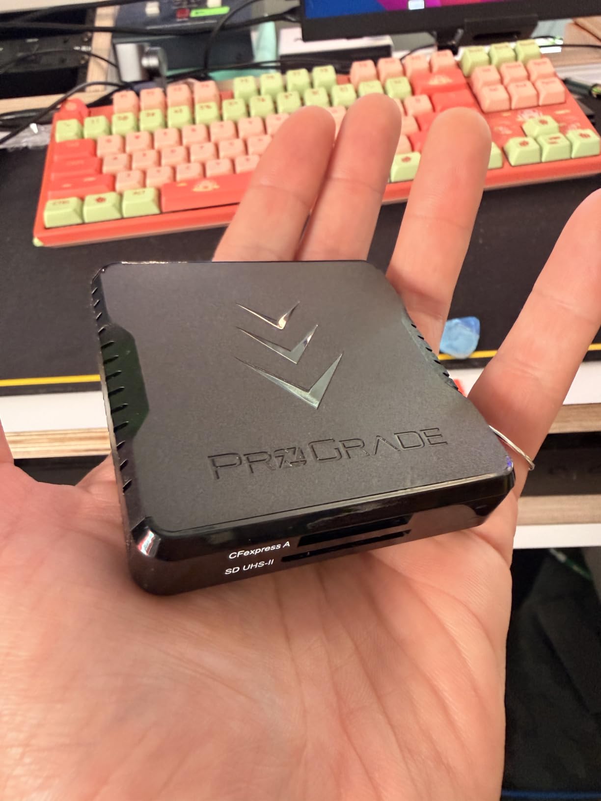 ProGrade Digital CFexpress Type A and SDXC/SDHC UHS-II Dual-Slot Card Reader, USB 3.2 Gen 2 (PG09) | Up to 10Gb/s customer photo 1