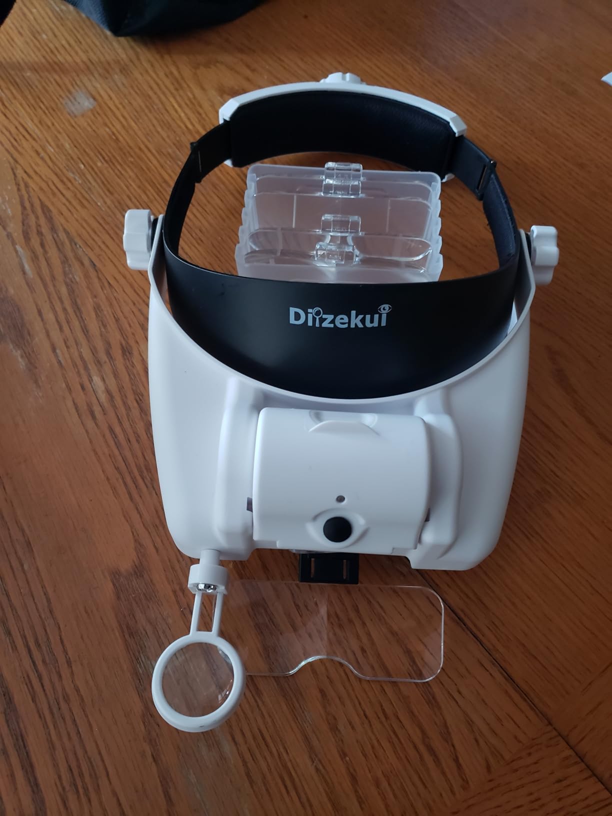 Dilzekui Magnifying Glass with Light 1X-14X, Rechargeable Headset Magnifier | 2 Lens Slots, Detachable Acrylic Magnifying Glasses Lens, Adjustable 2 Lightness, Head Magnifier for Close Work Jewelry Crafts customer photo 1