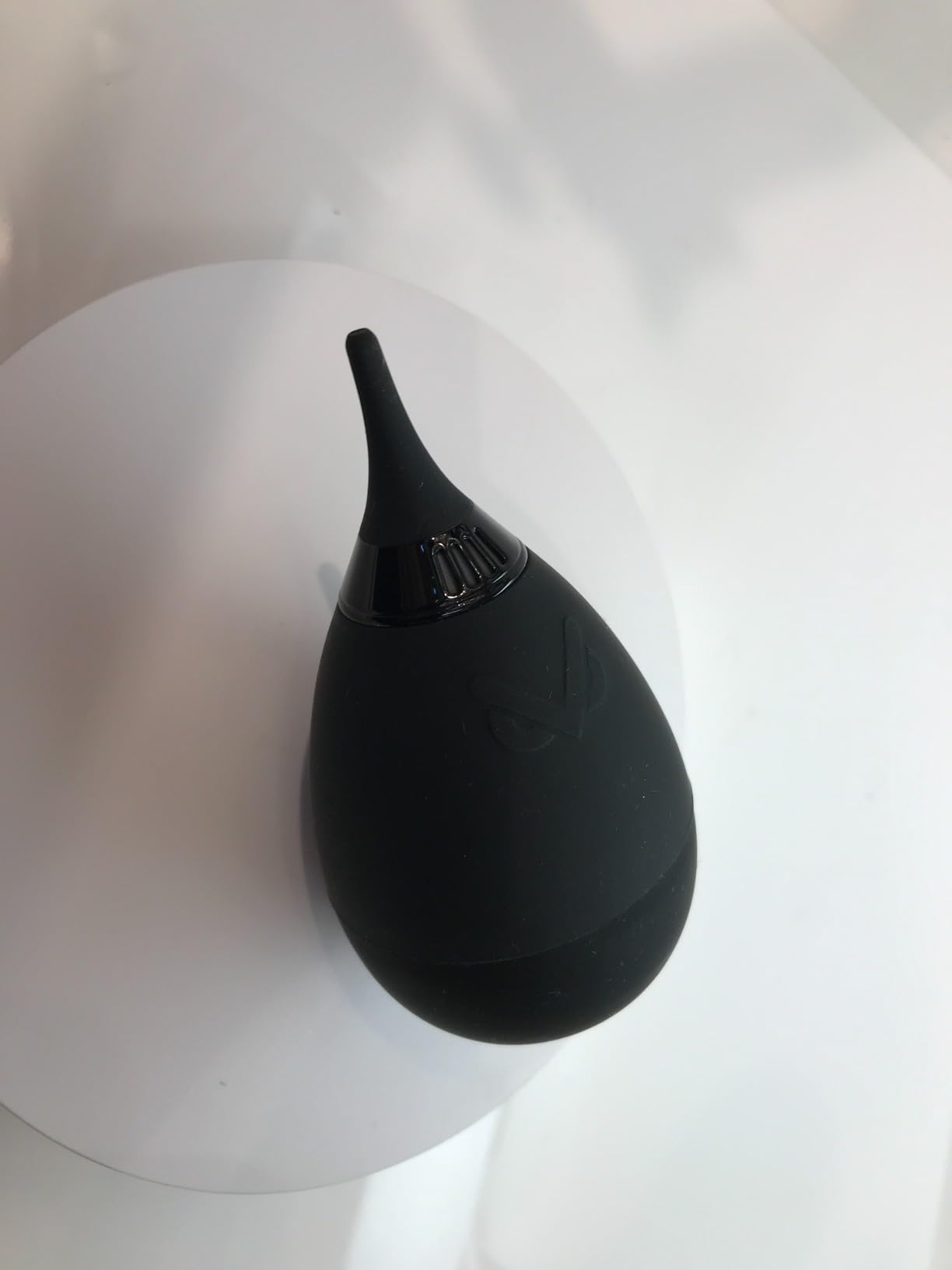 VSGO Camera Air Blower for Lens and Sensor Cleaning, Black | One-Way Air Valve; Tumbler Base Keeps Nozzle Raised; Soft Silicone Body; Easy-Squeeze Design; Pocket-Friendly customer photo 2