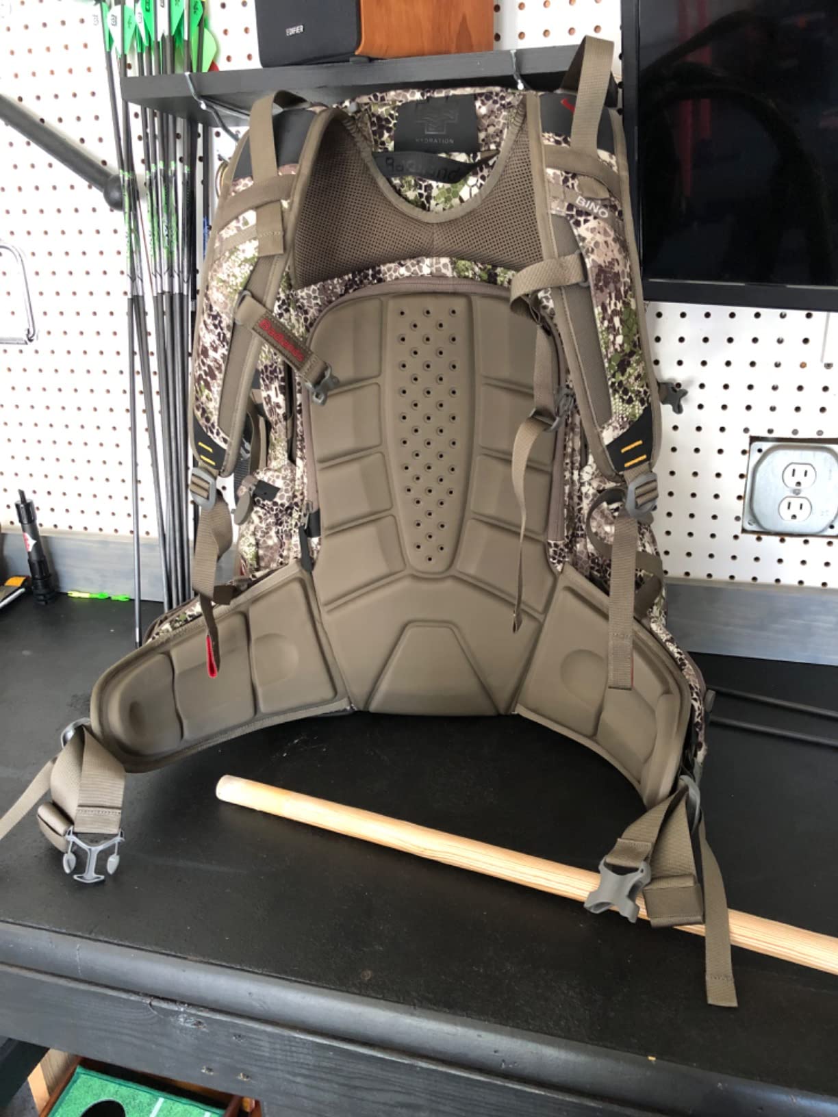 Badlands 2200 - Hunting Pack w/Built-In Meat Hauler | Featuring a quick-deploy meat shelf and supportive suspension to distribute heavy loads comfortably customer photo 2