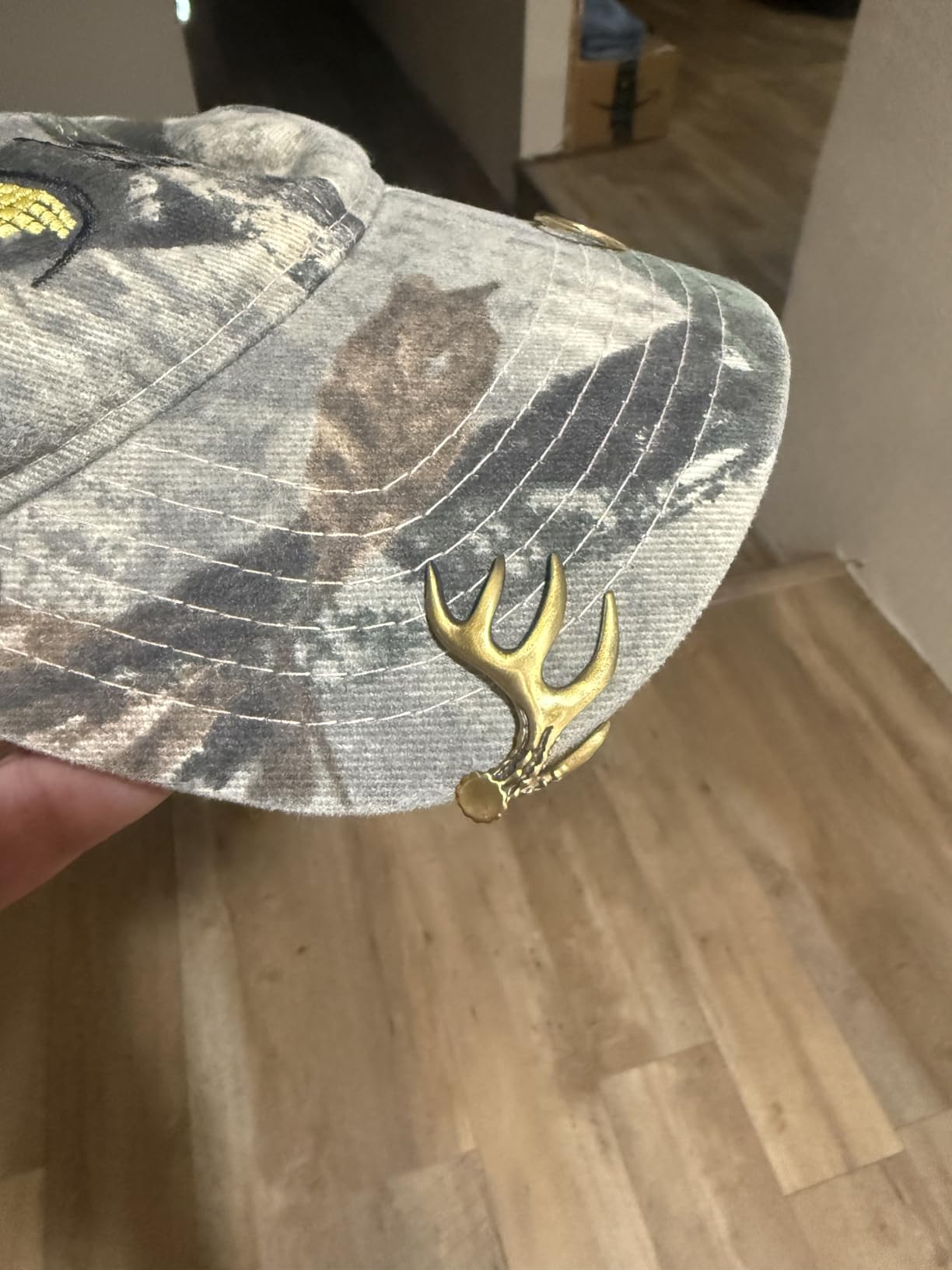 Fisken Hat Clip for Hunters - Brass Brim Clip, 10-Point Buck Antler Design - Squeeze On Any Hat - Durable & Stylish - Perfect Hunting Gift for Men & Women customer photo 1