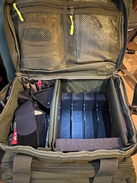 DSLEAF Tactical Gun Range Bag for 4 Handguns, Pistol Range Bag for Shooting | 6x Magazine Slots, Lockable Zipper customer photo 2