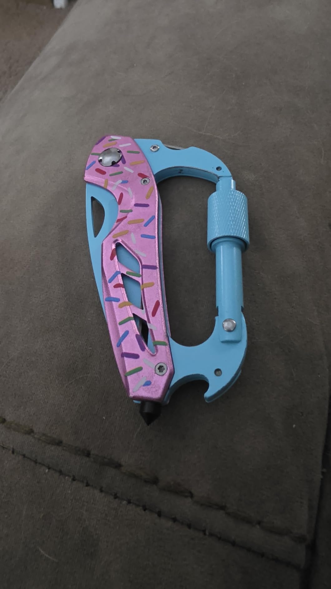 FUNBRO Multitool Carabiner with Pocket Knife, Stocking Stuffers Gifts for Men, EDC Carabiners with Folding Knives, Bottle Opener, Window Breaker and Screwdriver, Survival Gear for Camping Hiking customer photo 2