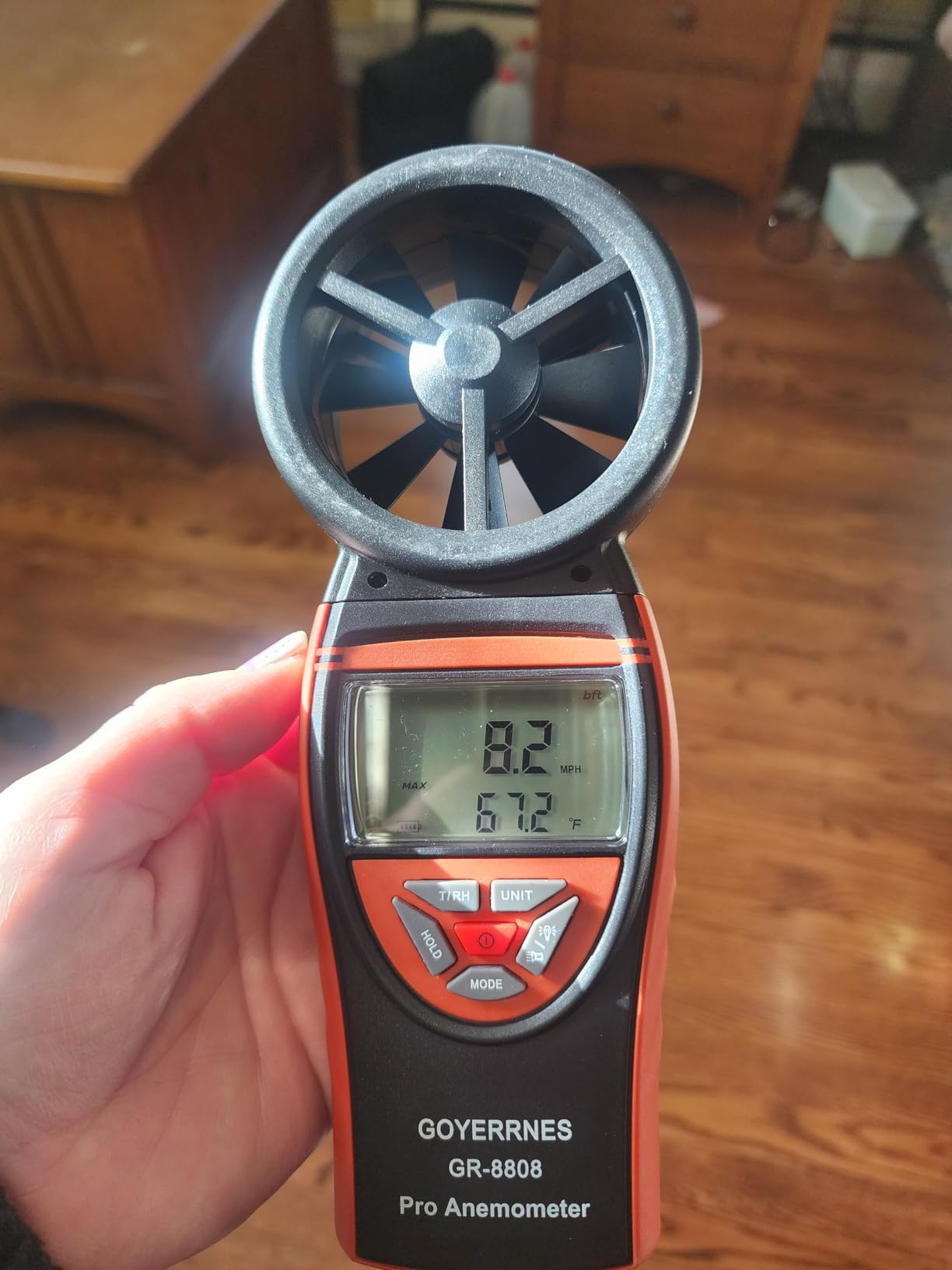 Handheld Anemometer for Wind Speed Temp Humidity, Digital Rechargeable Air Flow Gauge Meter, Portable CFM Measuring Device for HVAC Outdoor Sailing Shooting Golf Drone Flying customer photo 1