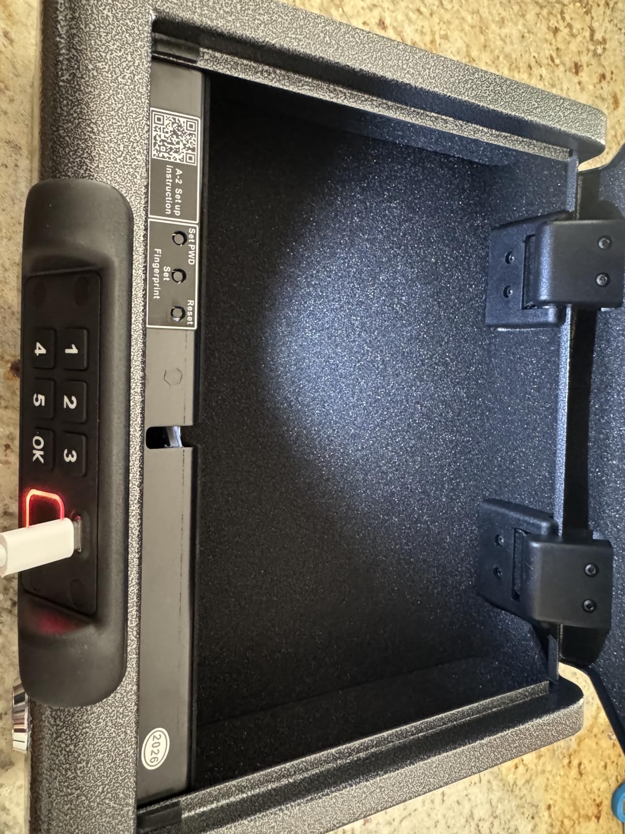BILLCONCH Gun Safes Biometric Gun Safe Portable Pistol Safes Electronic Lock Box Key Access with LED Light Silent Mode Bedside Gun Safe for Pistols, Gun Lock Box for Nightstand customer photo 1