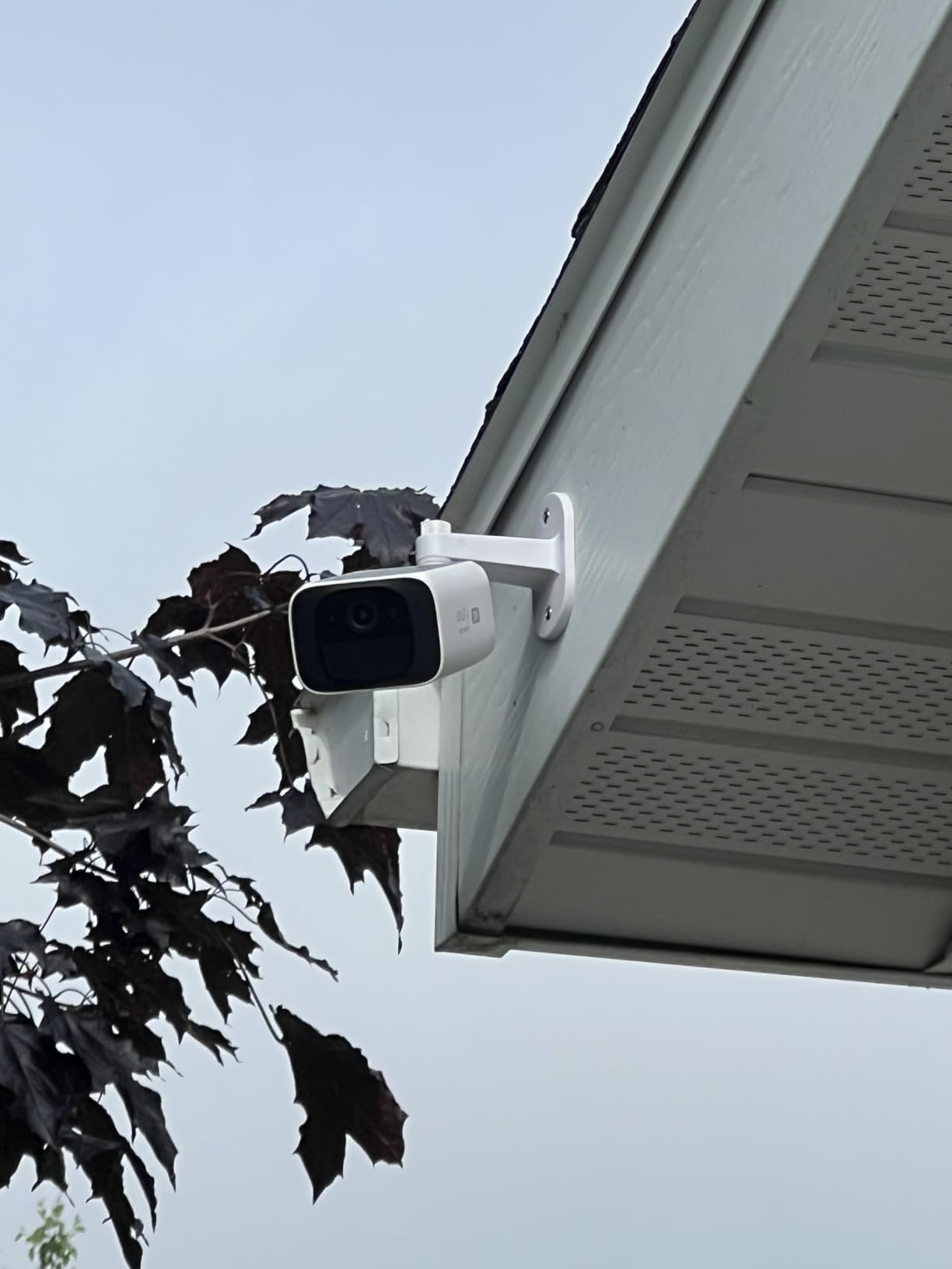 eufy Security SoloCam S220 Solar Security Camera, Wireless Outdoor Camera, 2K Resolution, Continuous Power, Built-in 8GB, No Subscription, HomeBase 3 Compatible, for Outdoor Surveillance customer photo 1