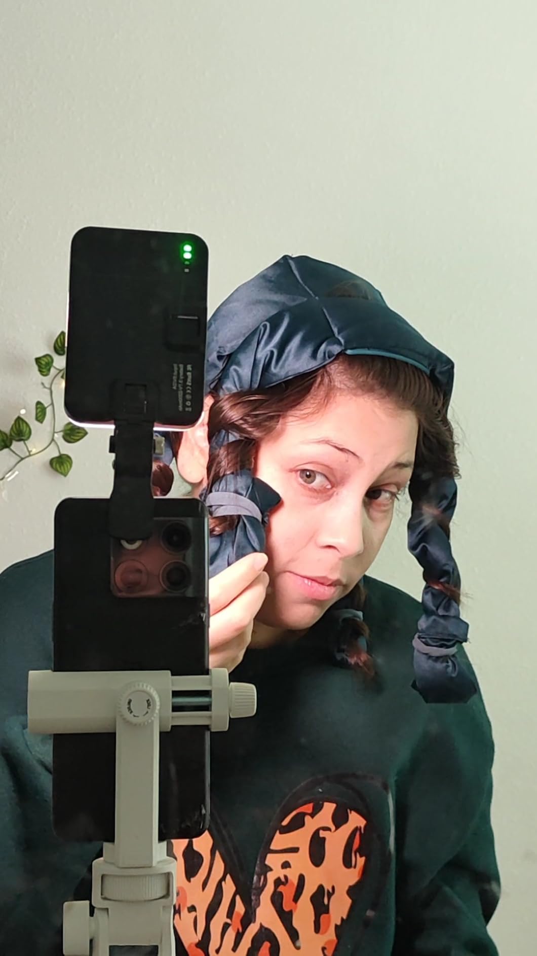 ALTSON 60 LED Portable Selfie Light Video Conference Lighting with Clip & Camera Tripod Adapter Rechargeable 2200mAh CRI 97+, 3 Light Modes for Phone iPhone Webcam Laptop Photo Makeup customer photo 1