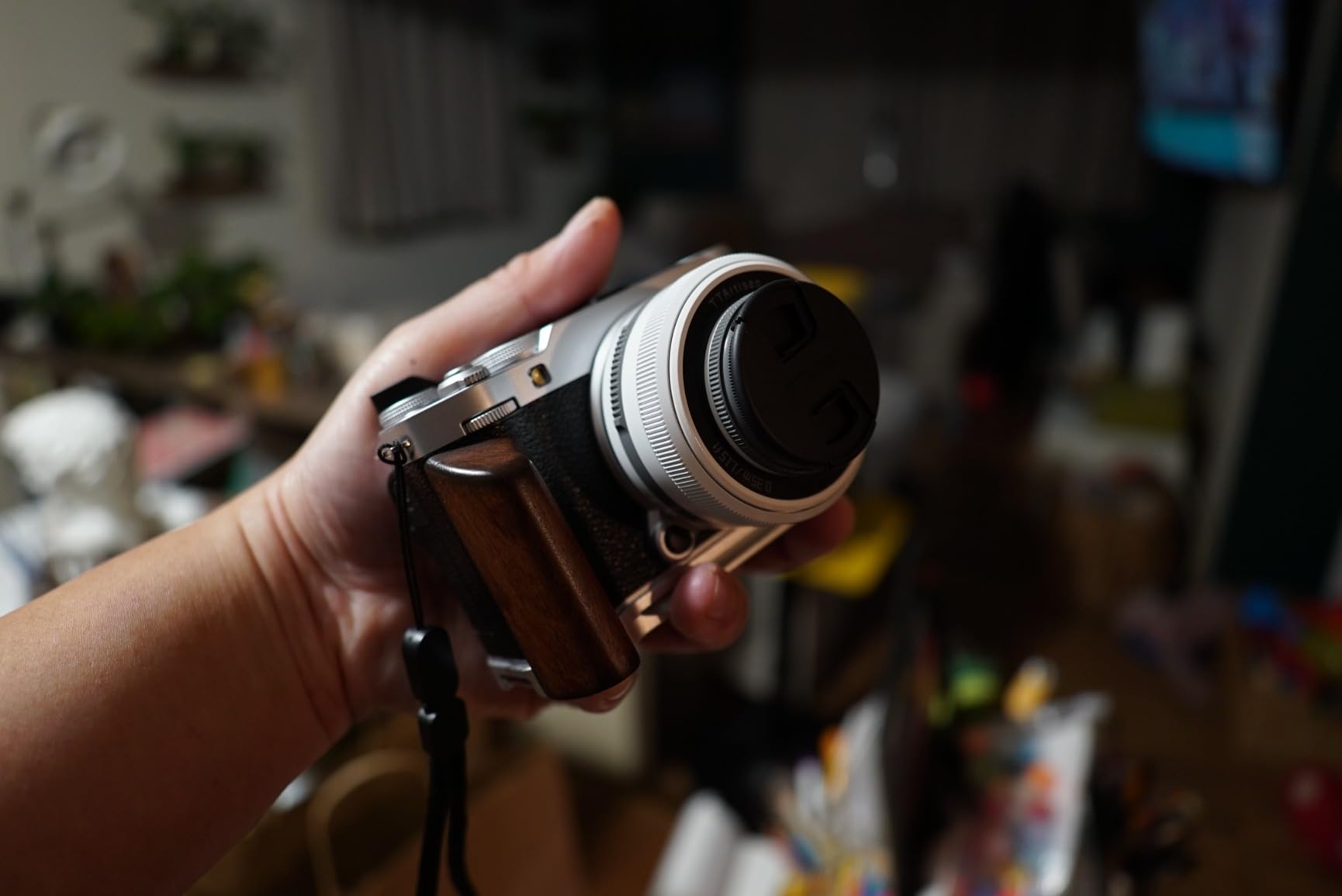 TTArtisan AF 27mm F/2.8 APS-C Auto Focus Lens for Sony E Mount Mirrorless customer photo 1