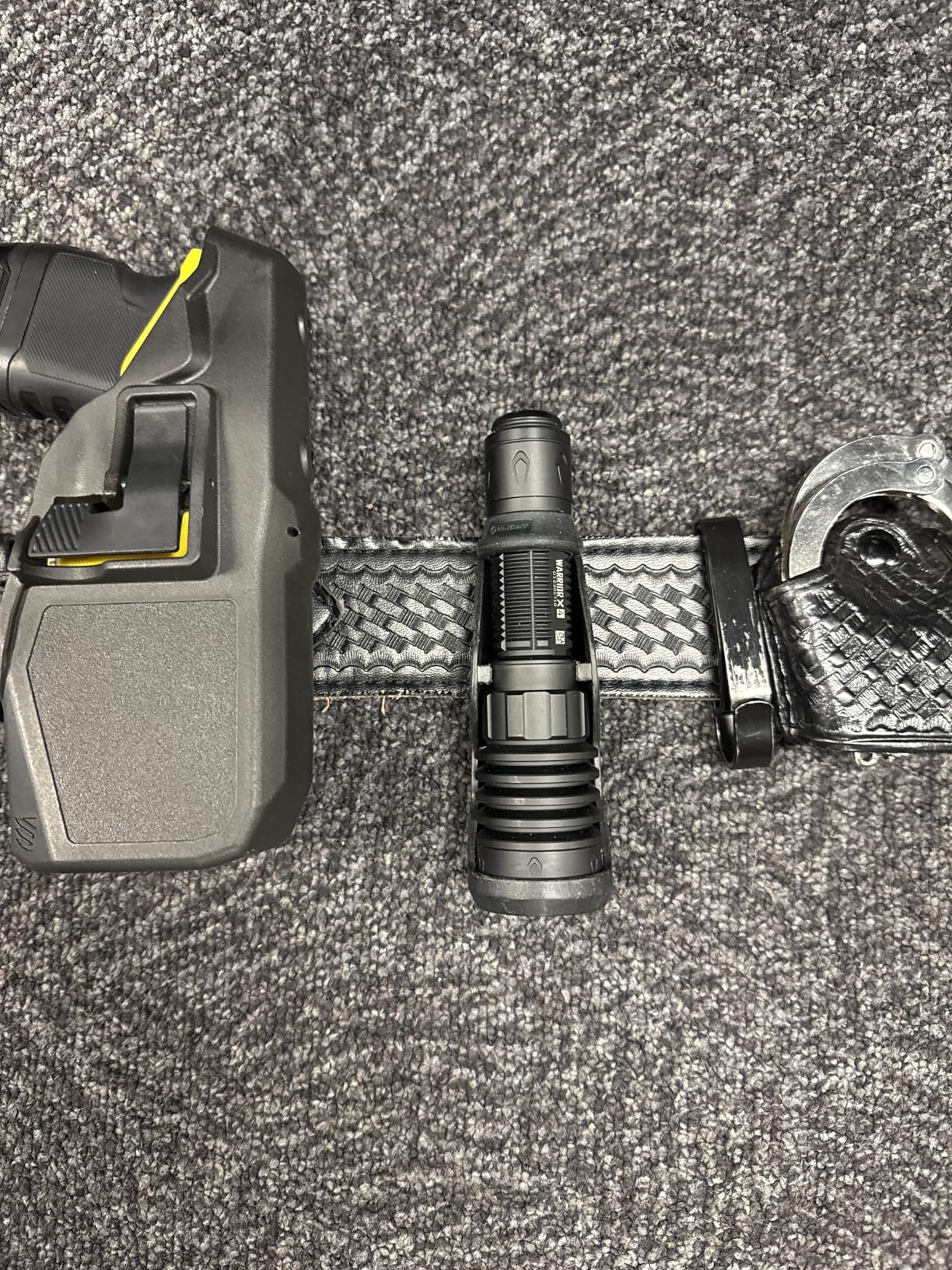OLIGHT Warrior X 4 Rechargeable Tactical Flashlight, 2600 High Lumens with 630 Meters Long Range Thrower customer photo 1