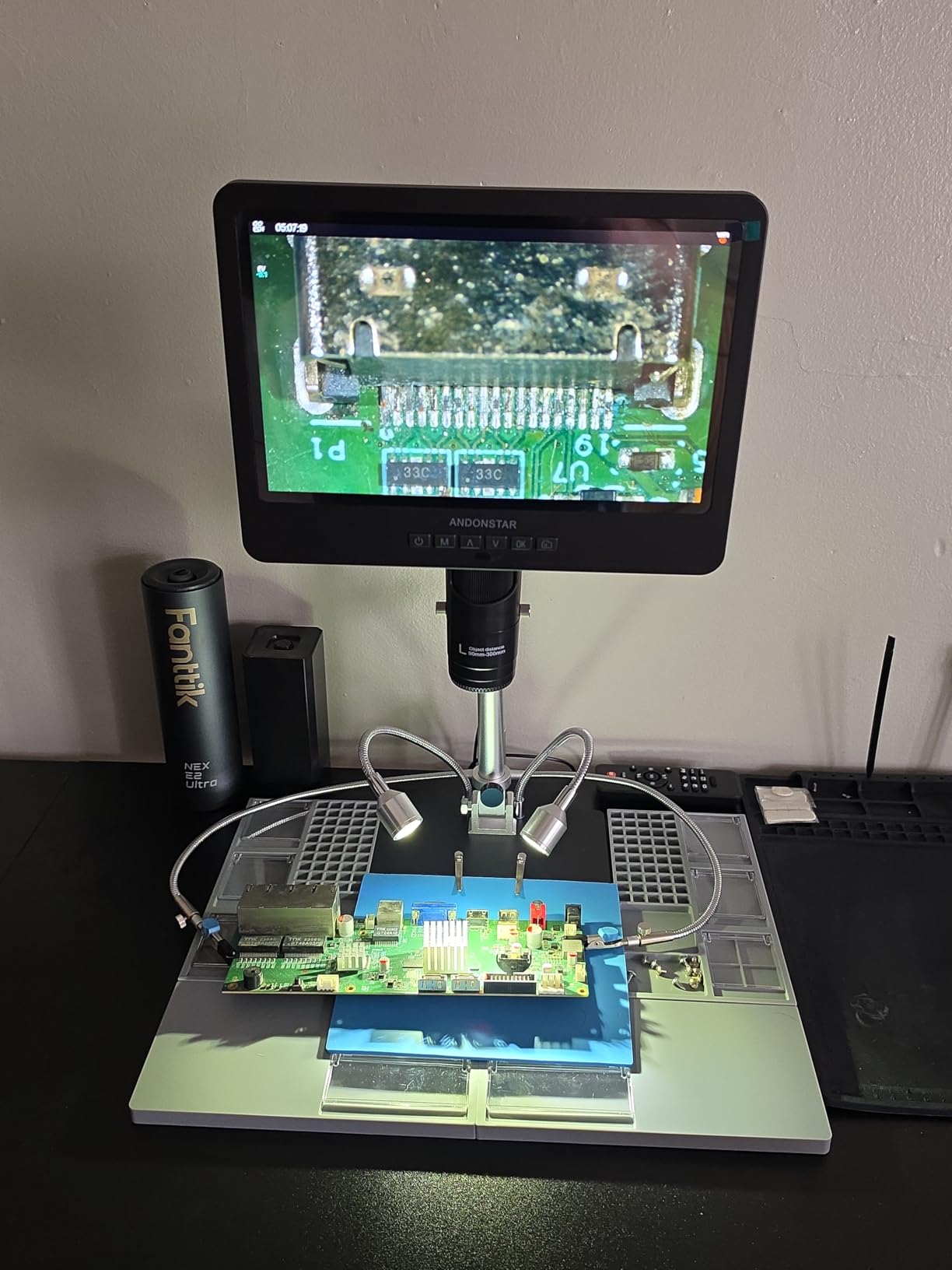 AD246S-M Plus 2160P 7'' HDMI Soldering Digital Microscope | 2000x 3 Lens, Soldering Microscope Station with Helping Hands, Tool Holder, Anti-Static Mat, Coin Full View, 32GB Card customer photo 2