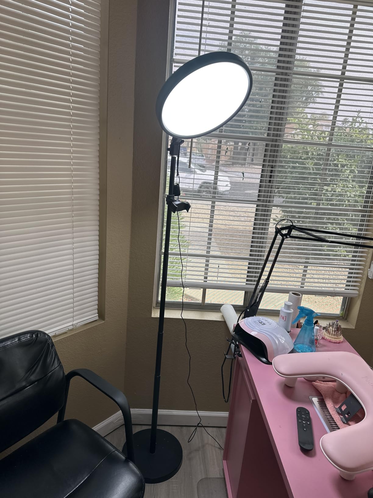 TODI Large Ring Light with 79