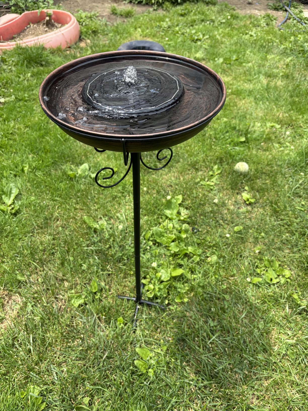 Daoeny 35In Metal Bird Bath for Outside, Vintage Freestanding Birdbaths & Birdfeeder, Bird Baths Feeder Bowl for Outdoors Garden Patio Yard Lawn Decor, Upgraded 5-Pronged Base (Antique Bronze) customer photo 1