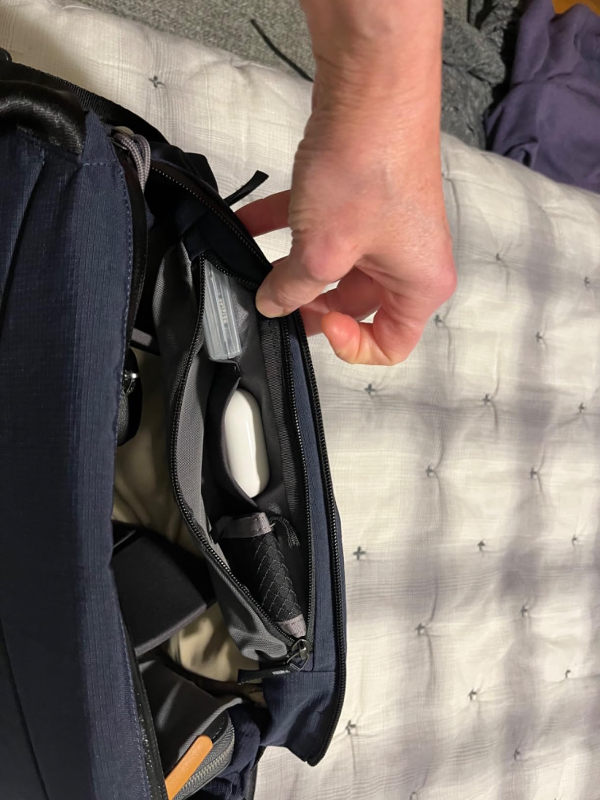 Bellroy Venture Camera Sling 10L - Photography Shoulder Bag, Black customer photo 2