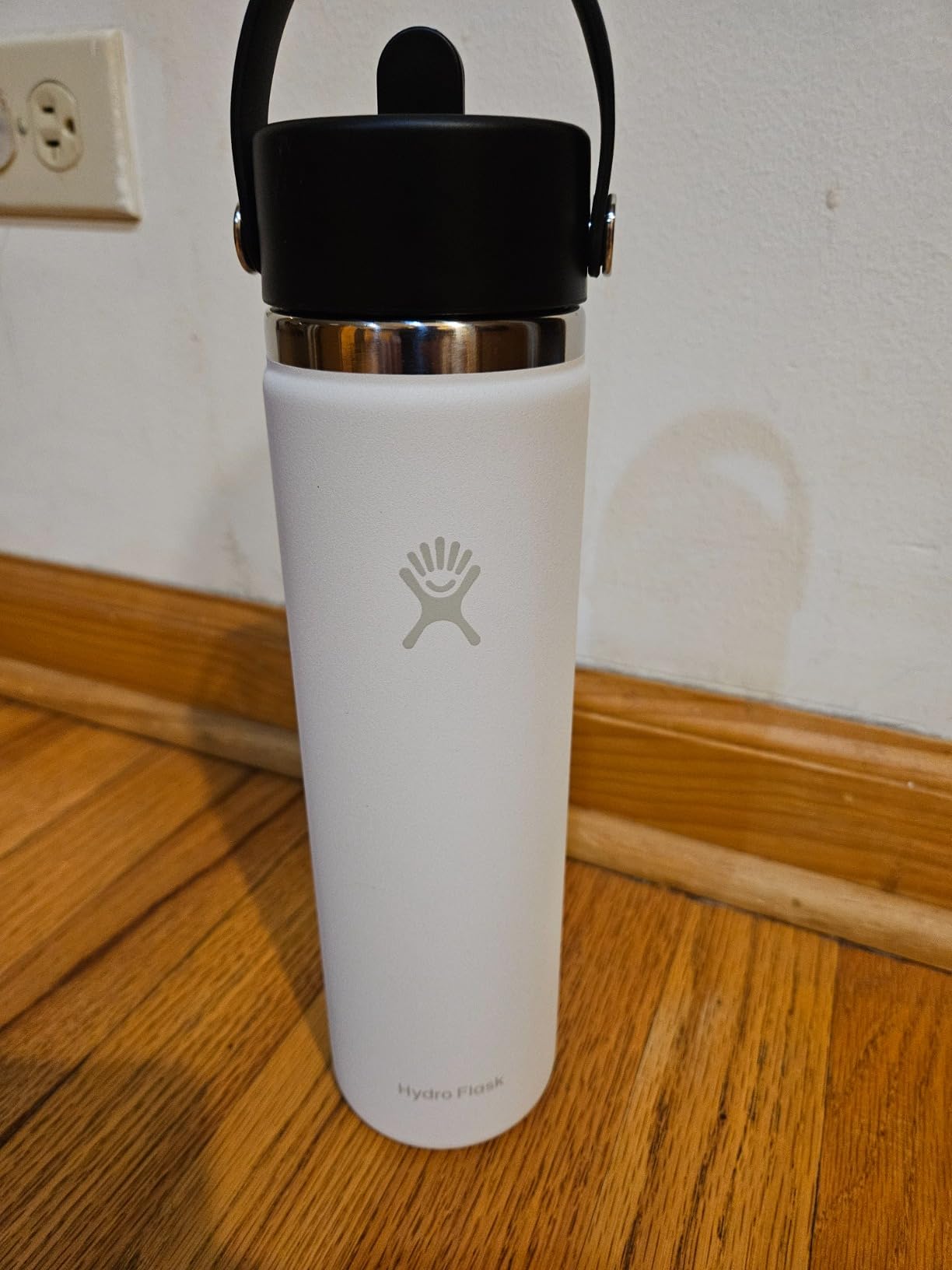 Hydro Flask Water Bottle - Insulated Stainless Steel - Wide Straw Lid 32 Oz customer photo 2
