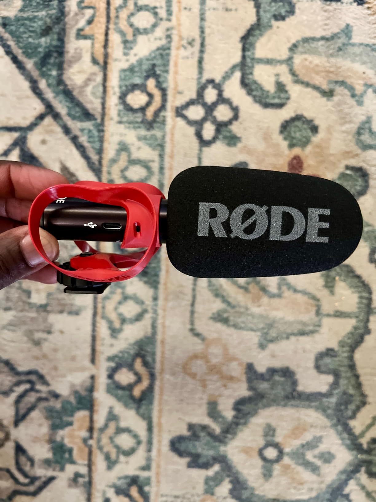 RØDE VideoMic GO II Helix Ultra-Compact On-Camera Shotgun Microphone with Both 3.5mm and USB Outputs for Filmmaking, Content Creation, Podcasting and Video Calls (3rd Gen) customer photo 2