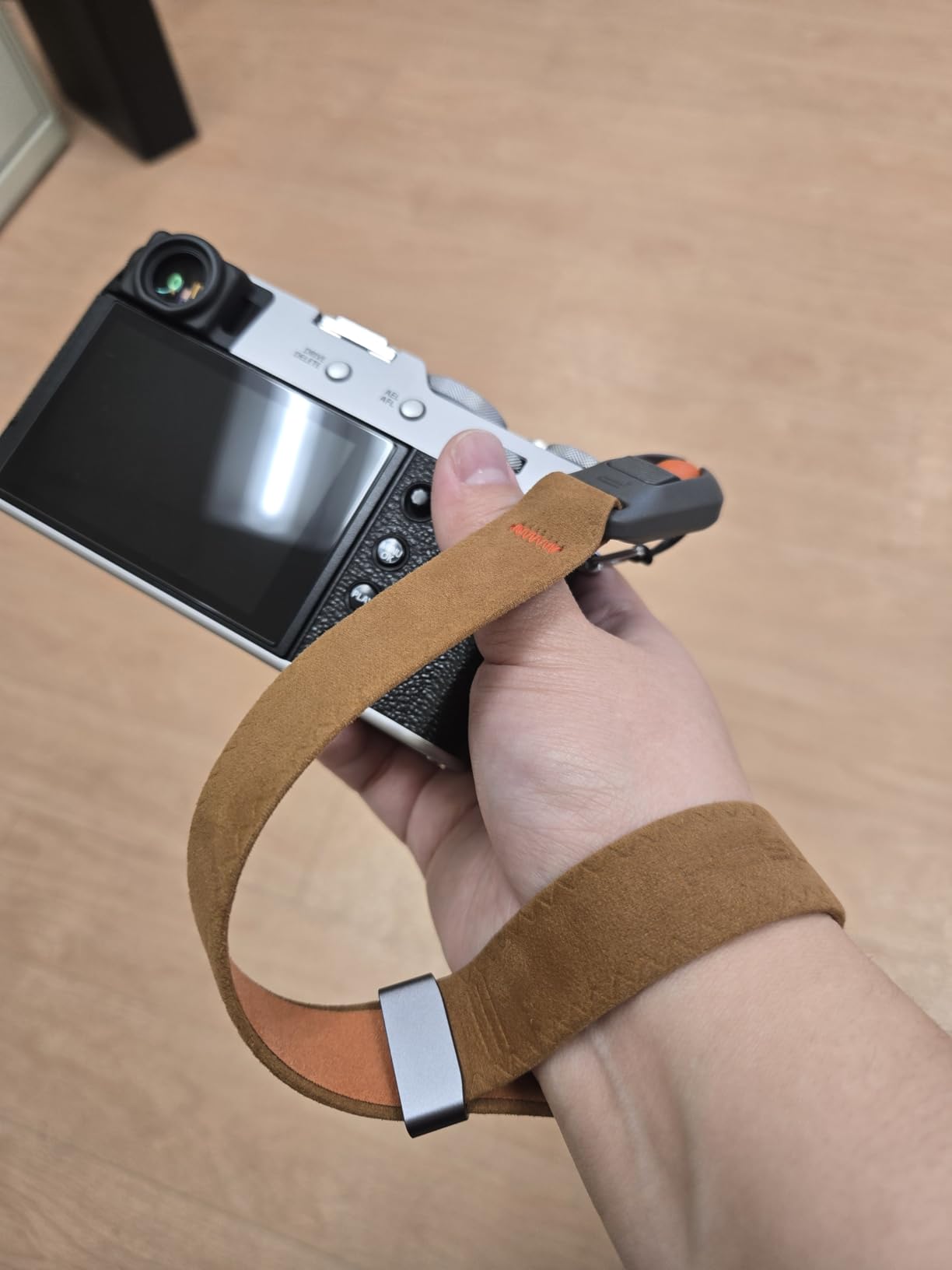 PGYTECH Camera Wrist Strap Air for Photographers, Quick Release Safety | Camera Hand Strap for Sony/Nikon/Canon/Fujifilm, Lightweight, Durable, Ideal for Outdoor, Daily& Travel, Deep Grey customer photo 1