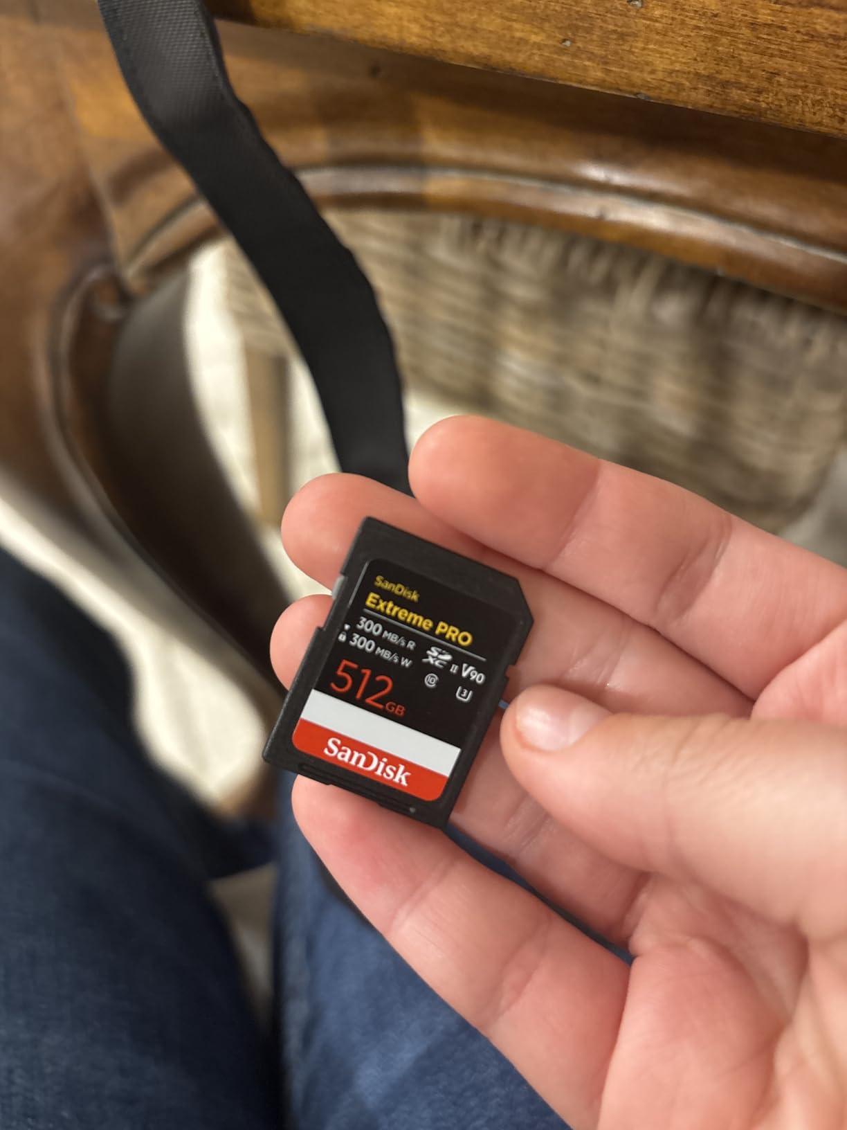 SanDisk 256GB Extreme PRO SDXC UHS-II Memory Card - Up to 300MB/s, V90, 8K customer photo 1
