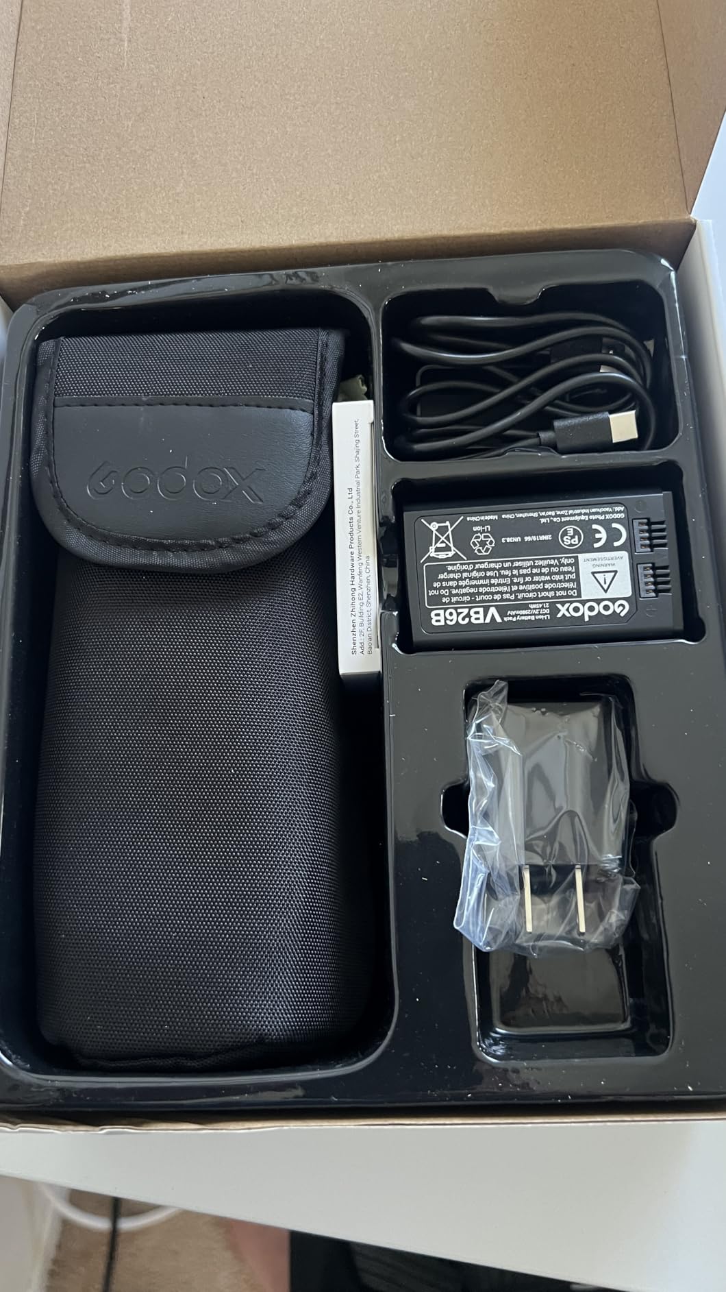 Godox V1 V1-C Camera Flash Speedlite for Canon | 76Ws 2.4G TTL 1/8000 HSS, 480 Full Power Flashes, 1.5s Recycle Time, LED Modeling Lamp (USA Version) customer photo 2