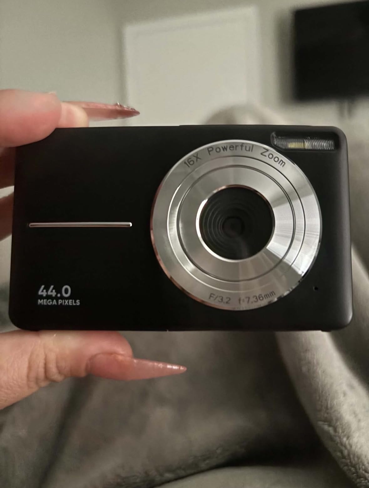 Digital Camera, FHD 1080P Point and Shoot Camera for Kids Teens, 32GB Card | Compact Small Vlogging Camera, 16X Zoom Anti-Shake Filters Date Stamp, Easy to Use, Gift for Boys Girls Starters, Deep Black customer photo 2