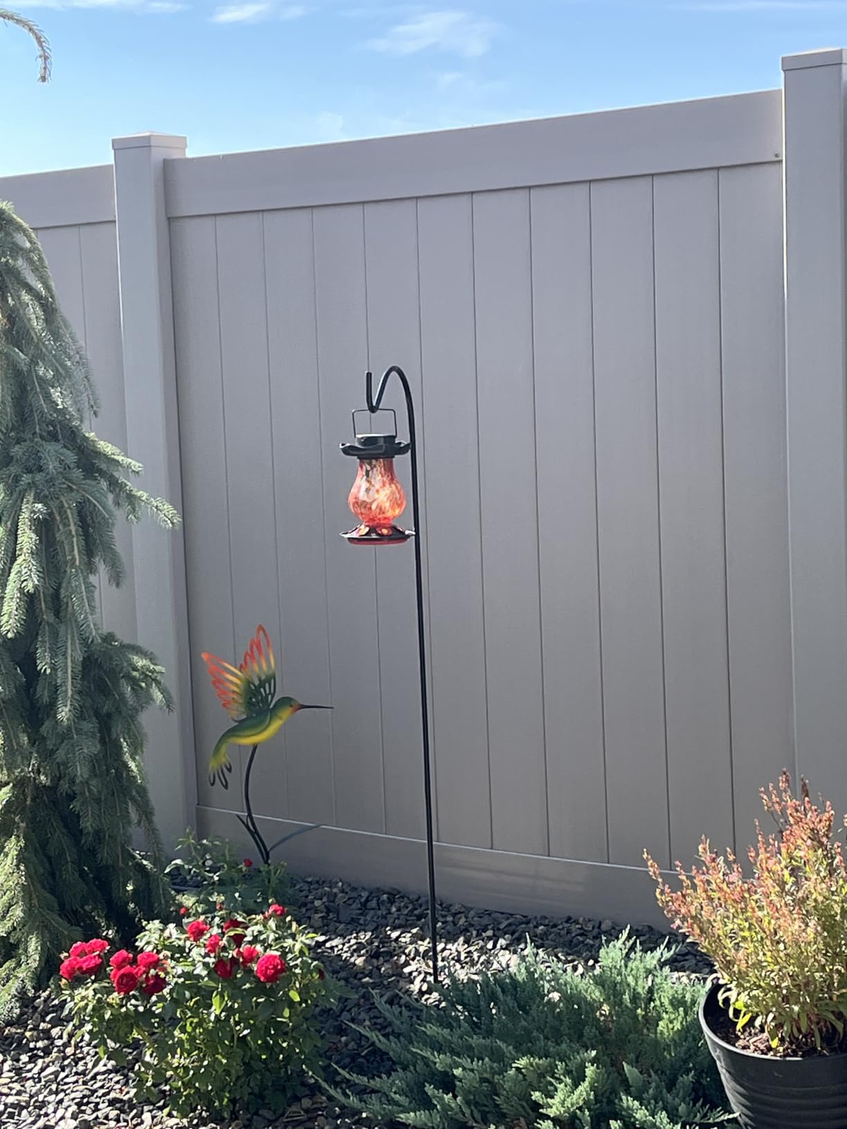 DesGully Solar Hummingbird Feeder for Outdoor - 25 fl.oz Hand Blown Glass Hummingbird Feeders for Outdoors Hanging, Large Capacity with Moat, 6 Colors Changing Light Outside Garden Decor (Red) customer photo 1