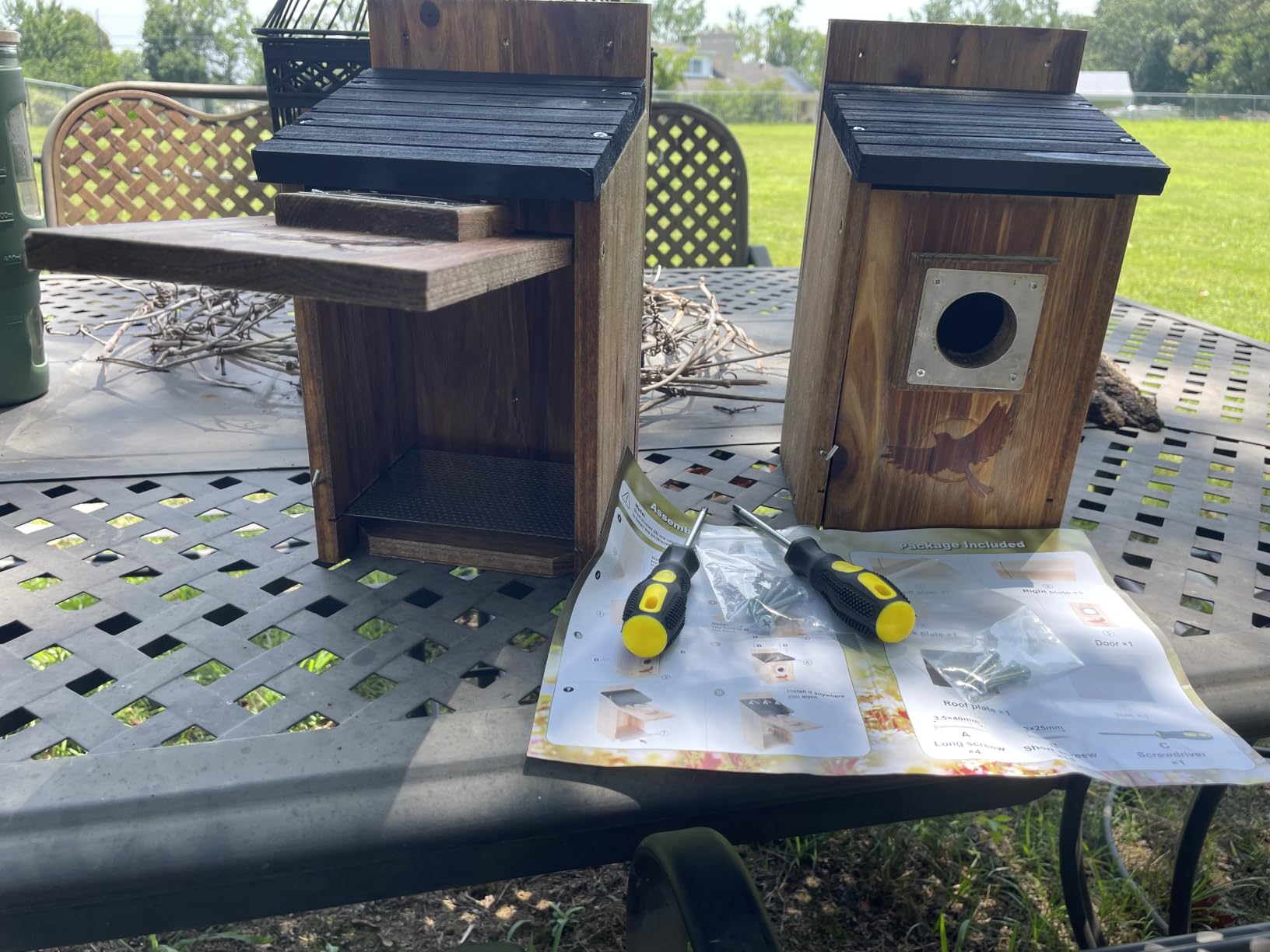 Gtongoko Recycled Plastic Bluebird Houses for Outside 1-1/2
