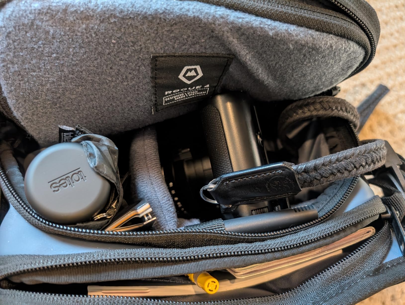 WANDRD ROGUE Sling V2 - Weather-Resistant Everyday Carry Camera Bag with Fast Access customer photo 1