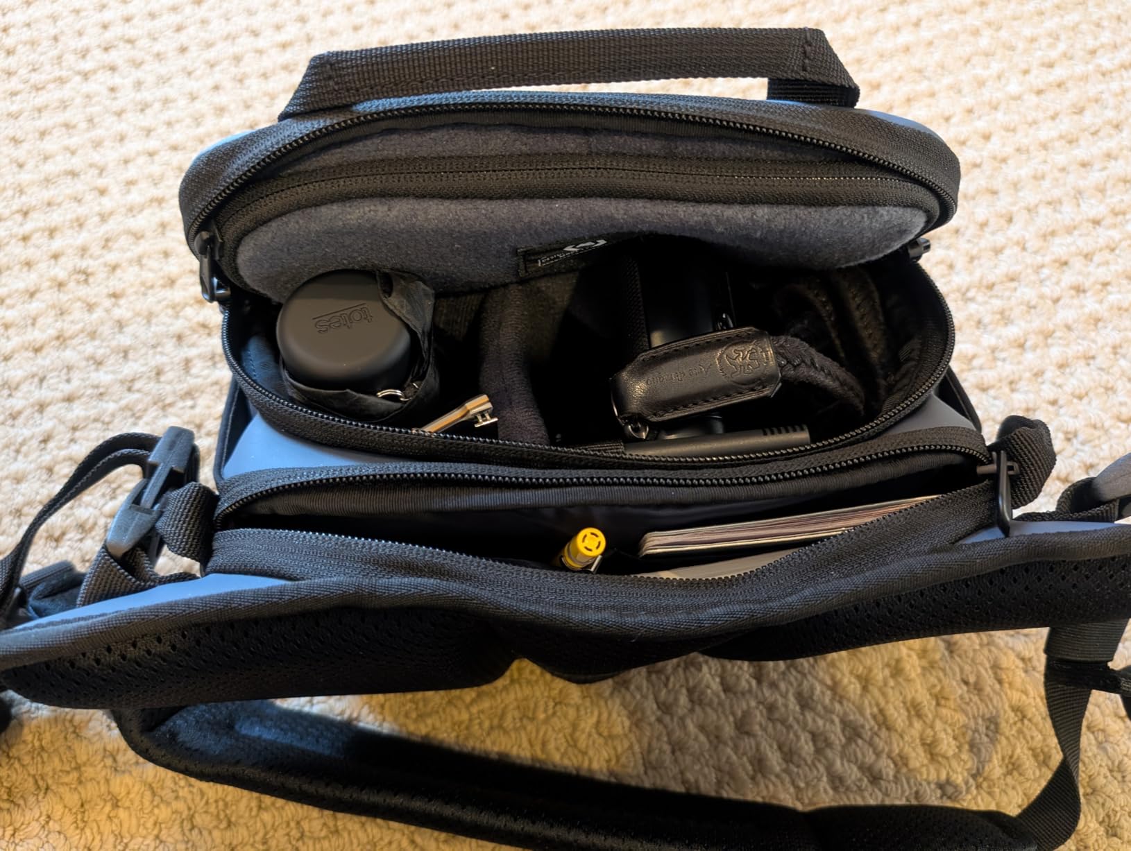 WANDRD ROGUE Sling V2 - Weather-Resistant Everyday Carry Camera Bag with Fast Access customer photo 2