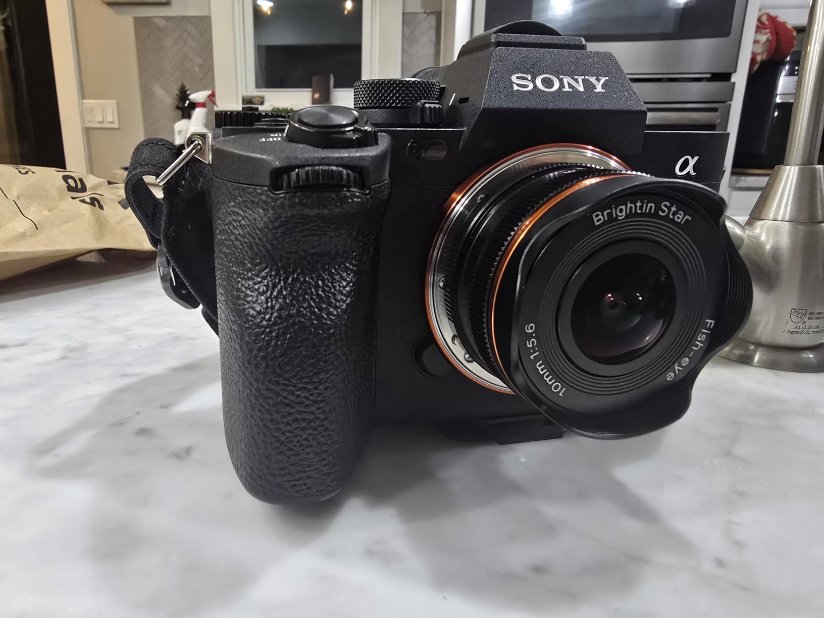 Brightin Star MF 35mm F1.4 Full-Frame Lens for Sony E Mount Mirrorless Cameras, f/1.4 Large Aperture Manual Focus Prime Lens Fit for A7III A7RIII A7SII A7II a6500 a6400 a6300 (Silver) customer photo 1