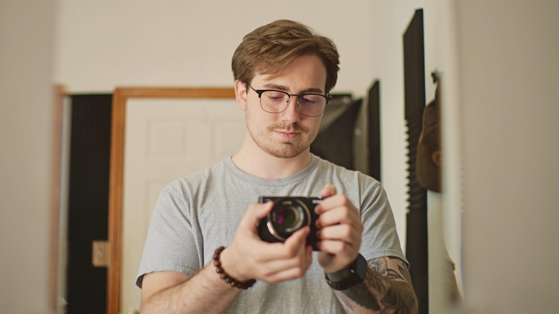 Brightin Star MF 35mm F1.4 Full-Frame Lens for Sony E Mount Mirrorless Cameras, f/1.4 Large Aperture Manual Focus Prime Lens Fit for A7III A7RIII A7SII A7II a6500 a6400 a6300 (Silver) customer photo 2