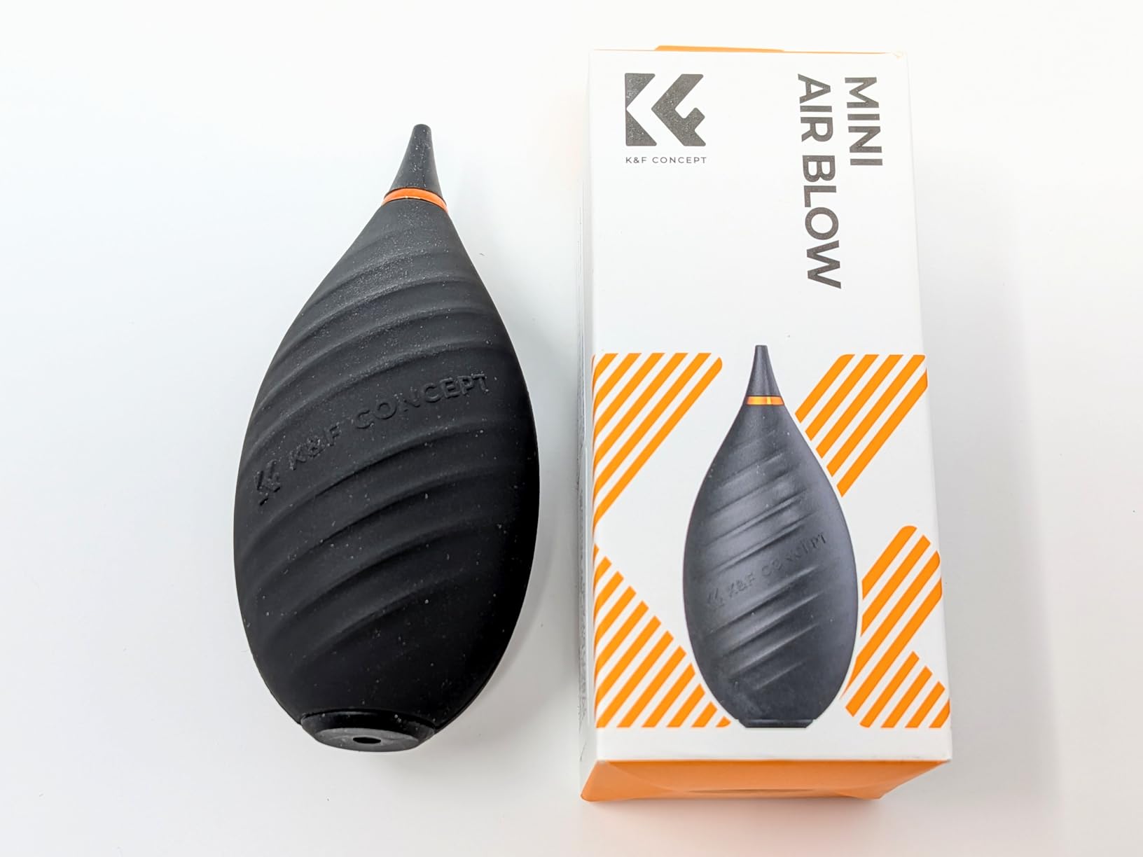 K&F Concept Soft Tip Camera Air Blower, Compact Size for Multiple Devices | Strong Airflow, Safe Silicone, Portable, Anti-scratch, for Digital, DSLR, Camera Lenses, Sensitive Electronics and Keyboards, MB04 customer photo 1