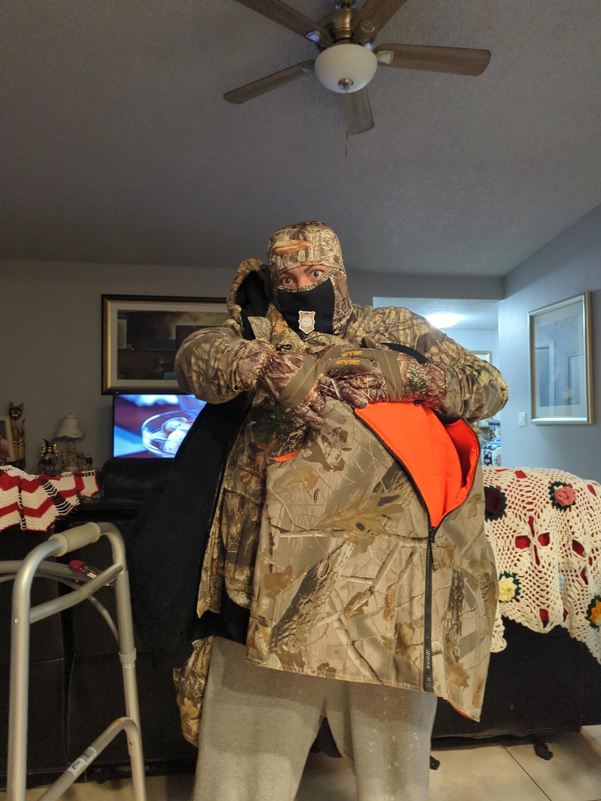 HOT SHOT Men's Camo Defender Glove, Waterproof, Insulated Cold Weather Gloves customer photo 1