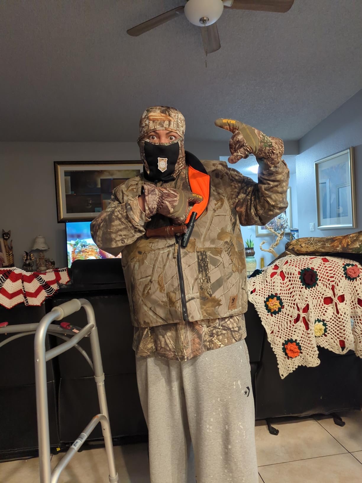 HOT SHOT Men's Camo Defender Glove, Waterproof, Insulated Cold Weather Gloves customer photo 2