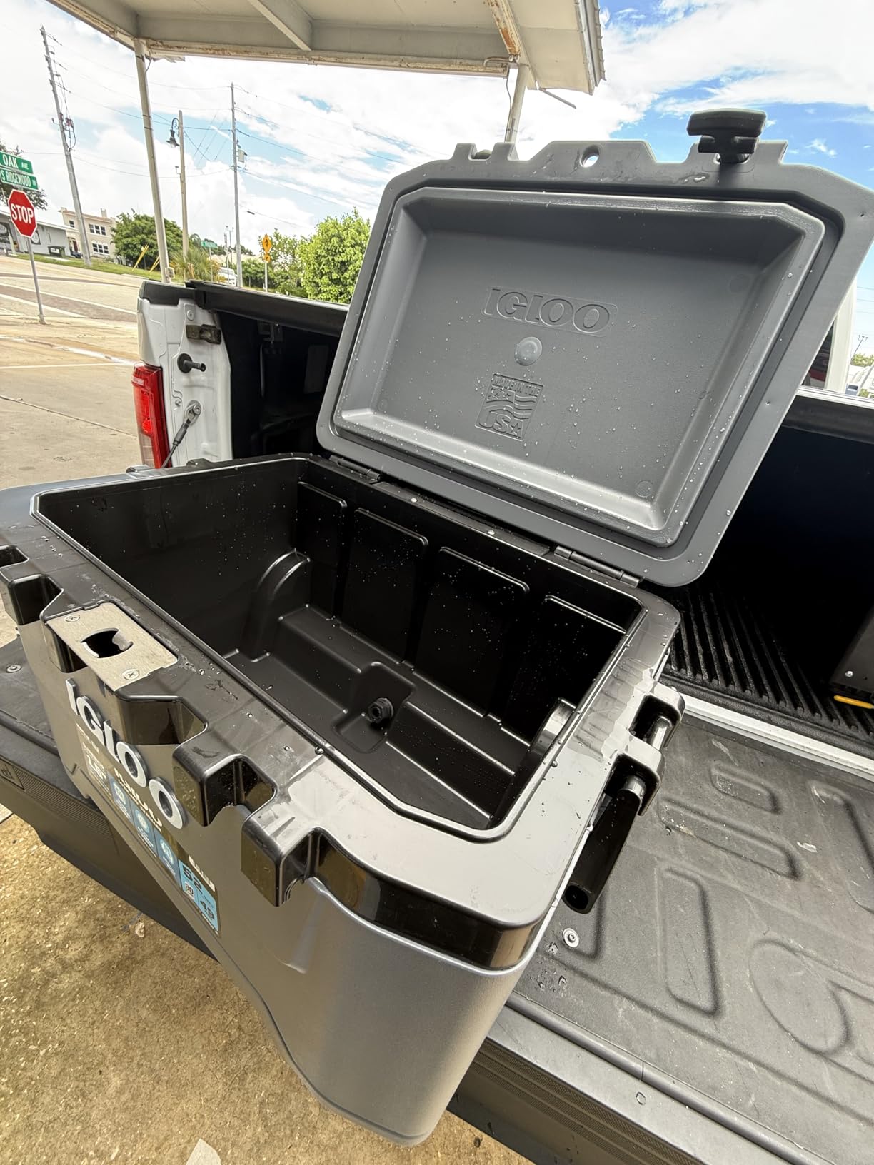 Igloo Trailmate 52Qt Wheeled Cooler, Insulated Hard Shell Ice Chest, Sportsman customer photo 1