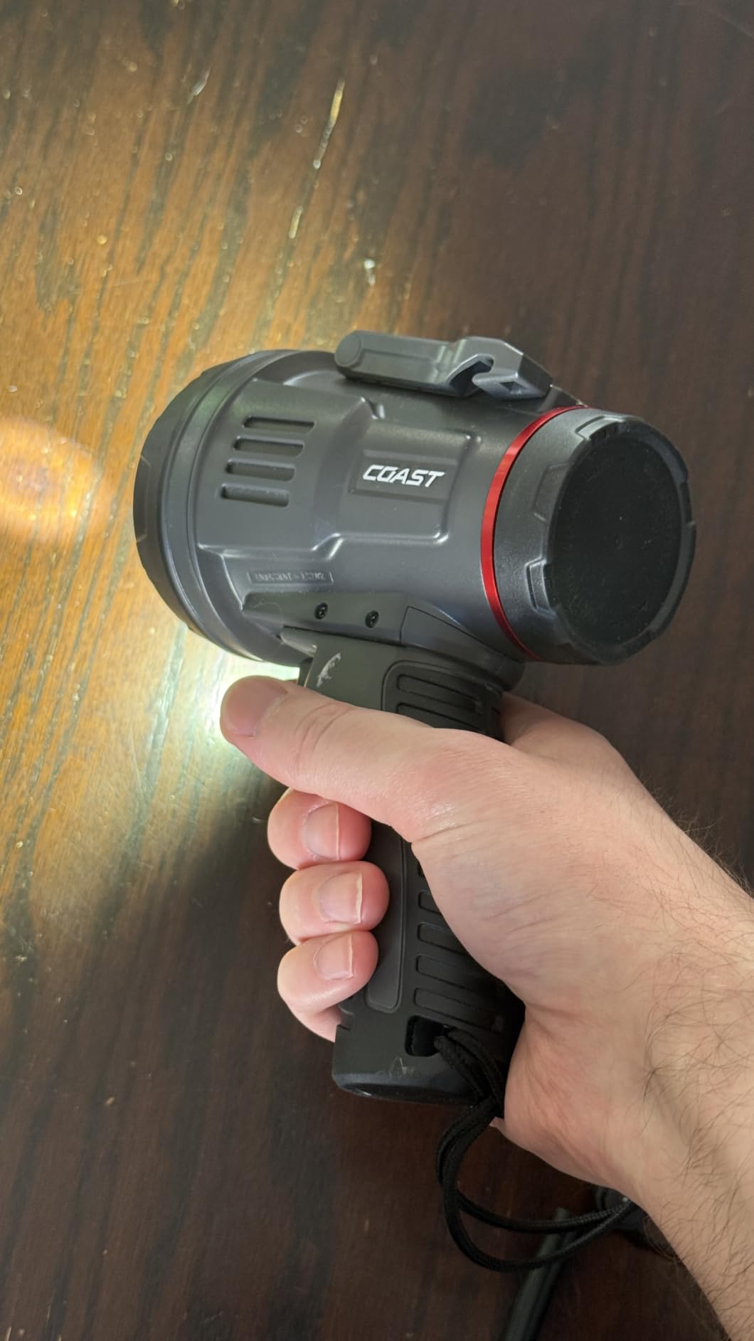Coast LS20R 2500 Lumen Waterproof Rechargeable Spotlight, 1/4 Mile Rand, 20 Hour Runtime, Spot & Flood Beams, IP67, Floats in Water customer photo 2