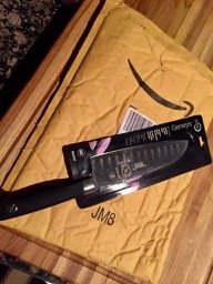 Mercer Culinary M20707 Genesis 7-Inch Santoku Knife,Black customer photo 1