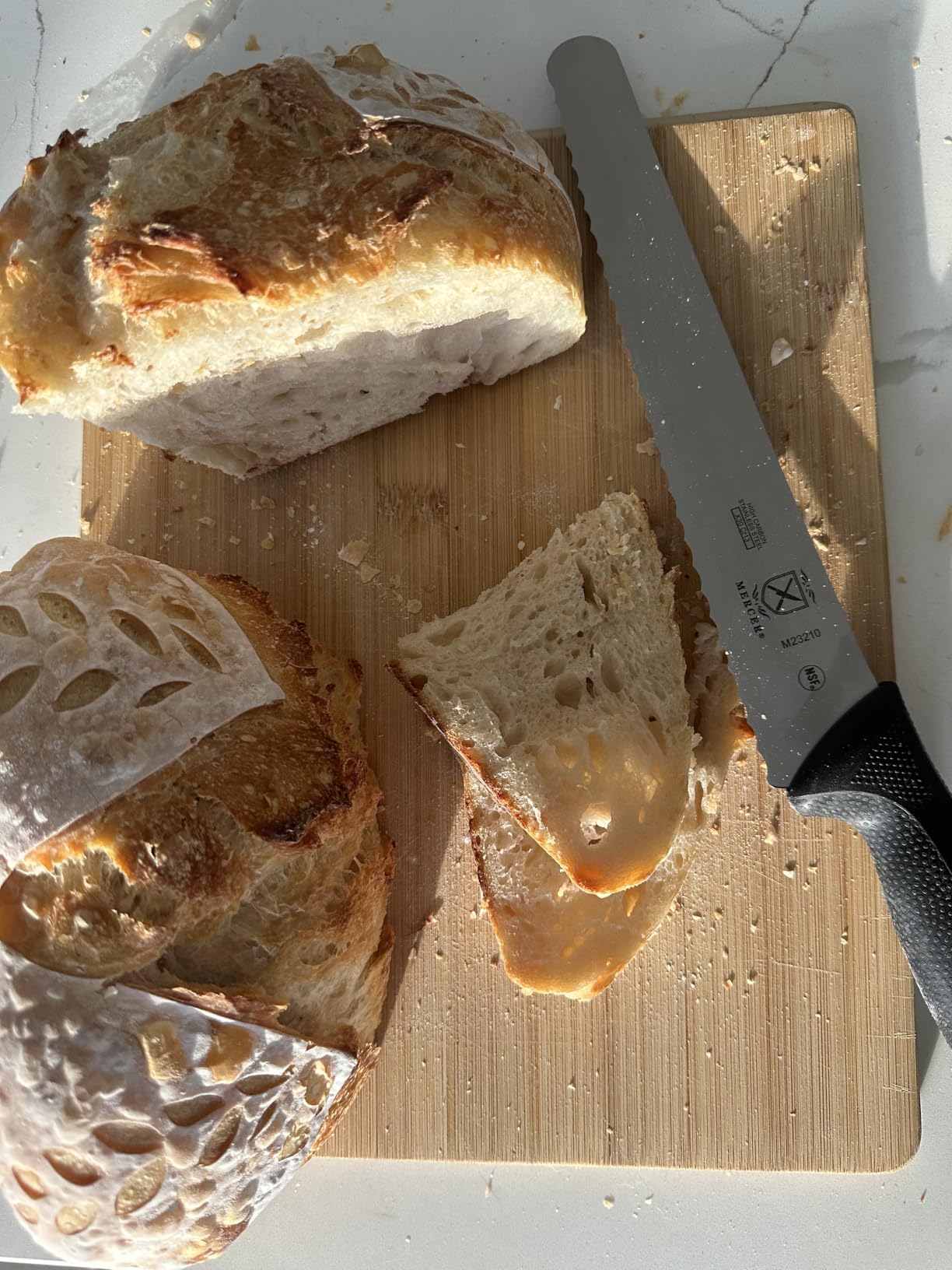 Mercer Culinary M23210 Millennia Black Handle, 10-Inch Wide Wavy Edge, Bread Knife customer photo 2