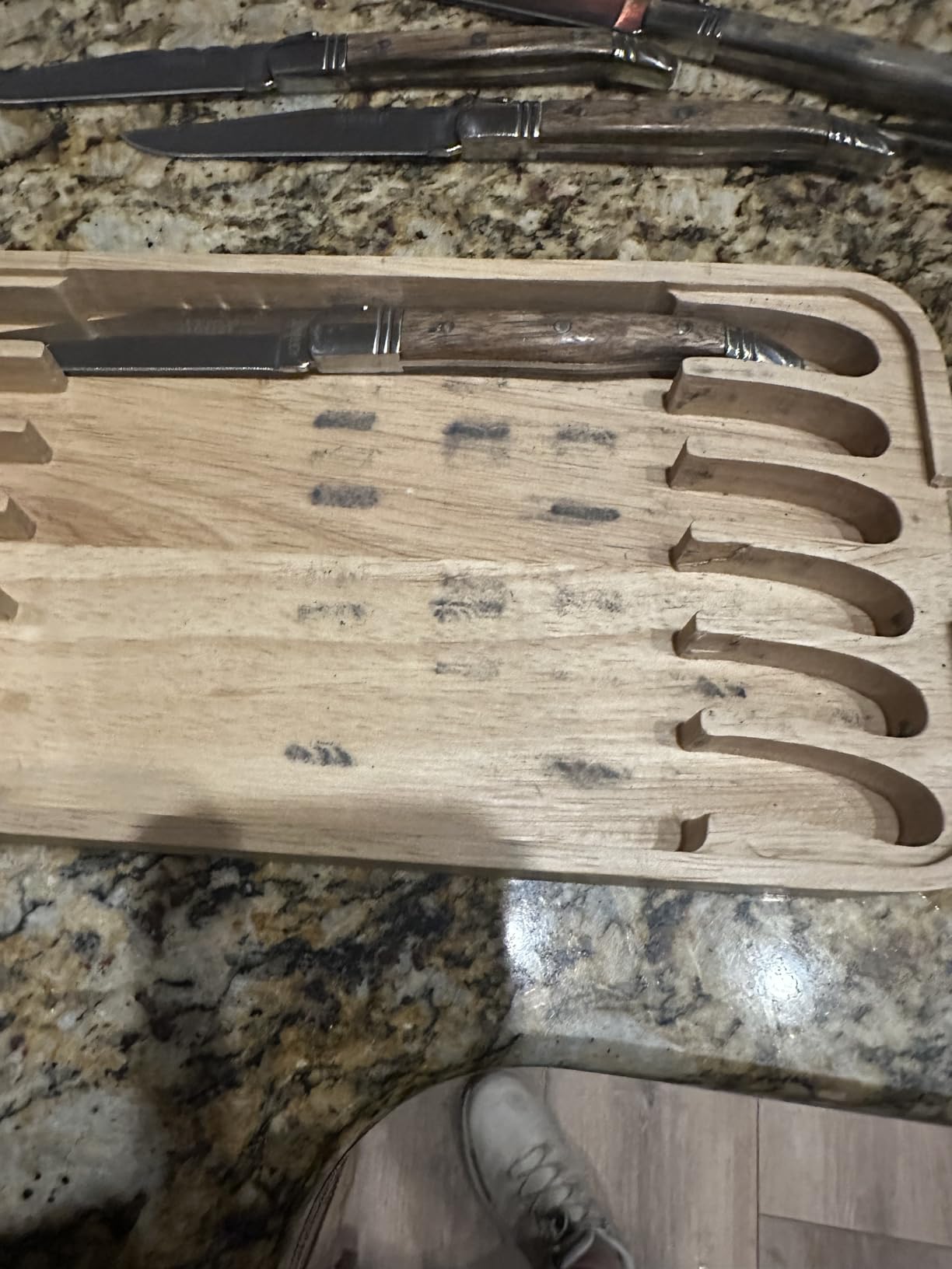 Trudeau Laguiole Steak Knives Set of 6 – Premium Stainless Steel Serrated Blades with Pakkawood Handles – Dishwasher Safe Steak Knife Set for Dinner, BBQ, or Gifting – Rustic Elegant Design customer photo 2