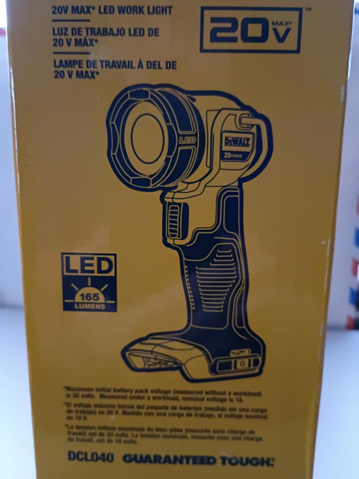 DEWALT 20V MAX* LED Work Light/Flashlight (DCL040) customer photo 2
