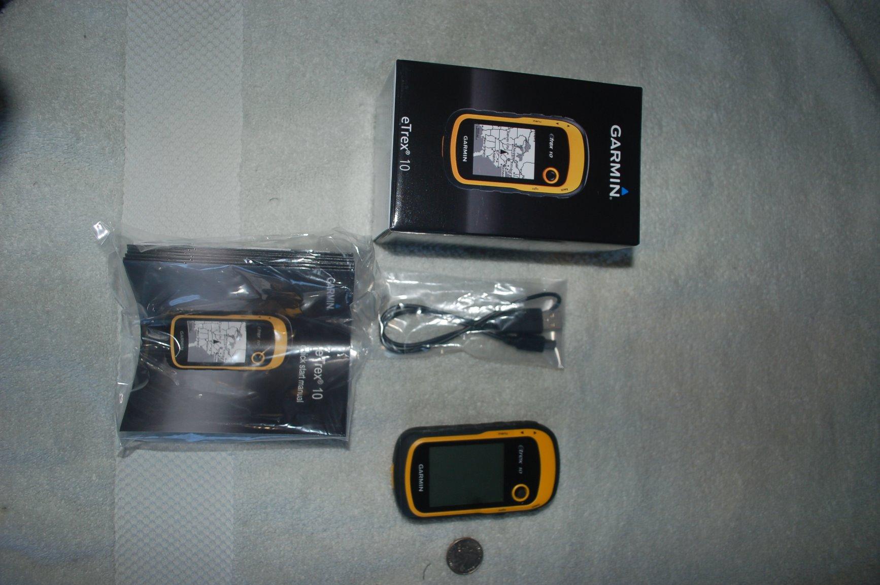 Garmin 010-00970-00 eTrex 10 Worldwide Handheld GPS Navigator customer photo 2