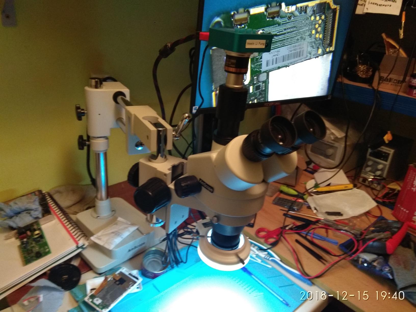 AmScope SM-4 Series Simul-Focal Zoom Trinocular Stereo Microscope, 3.5X-90X Magnification, with Camera Port & Double-Arm Boom Stand customer photo 1