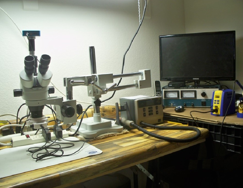 AmScope SM-4 Series Simul-Focal Zoom Trinocular Stereo Microscope, 3.5X-90X Magnification, with Camera Port & Double-Arm Boom Stand customer photo 2