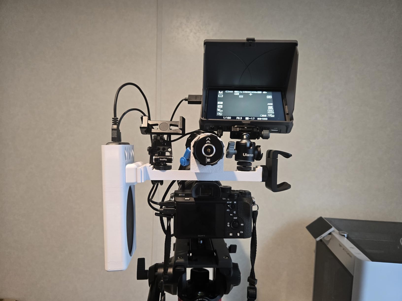 Manfrotto Video Head with Flat Base for Compact Video Cameras and DSLR Cameras customer photo 2