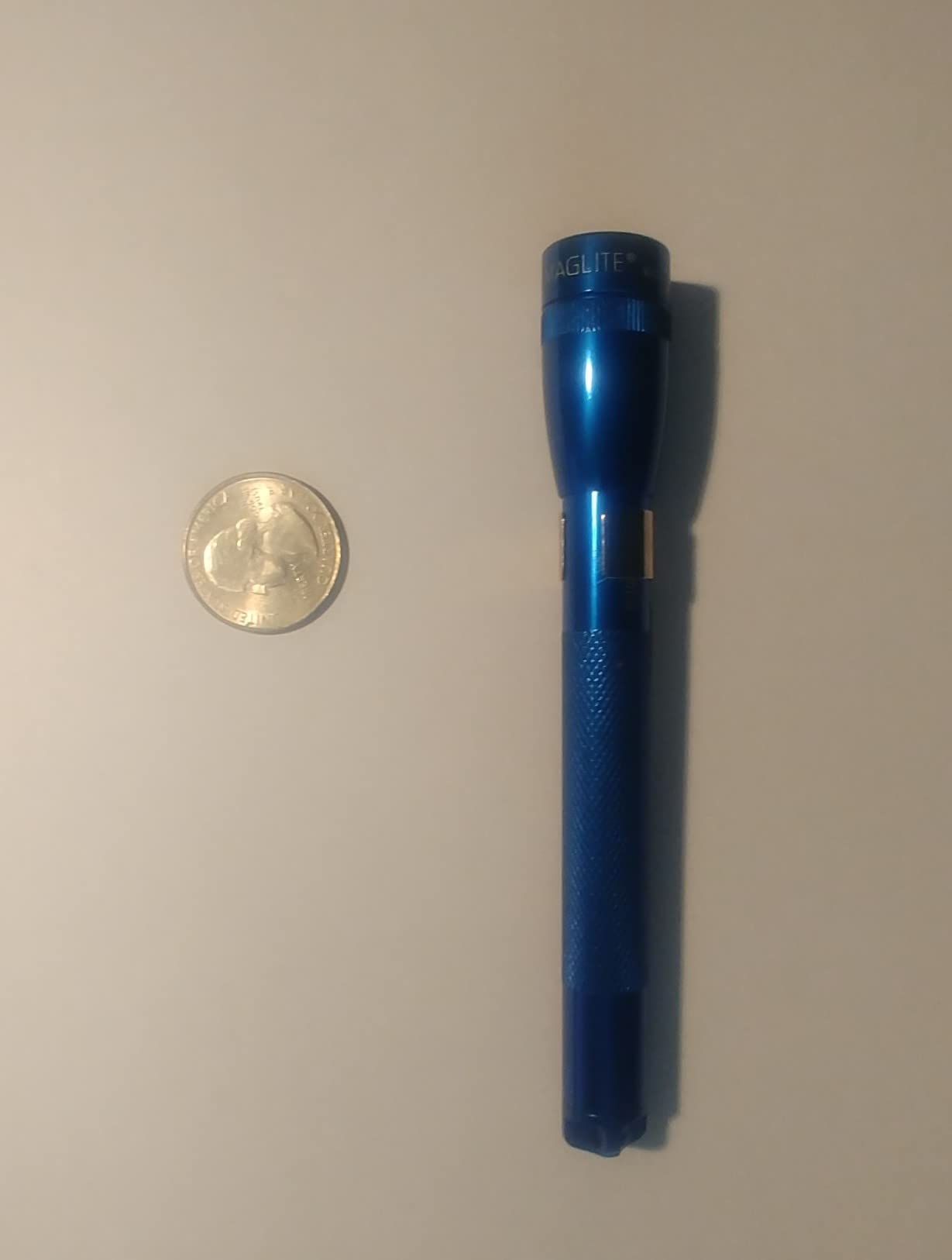 Maglite Mini LED Flashlight – Compact, Water-Resistant, Twist On/Off, 2-Cell AAA Battery-Powered – Black customer photo 1