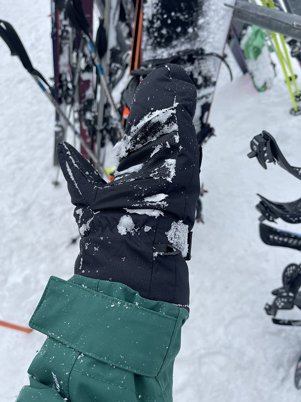 The eMitt - Extra Warm, Multi-purpose Flip-top Mitten/Glove from Treeline customer photo 2