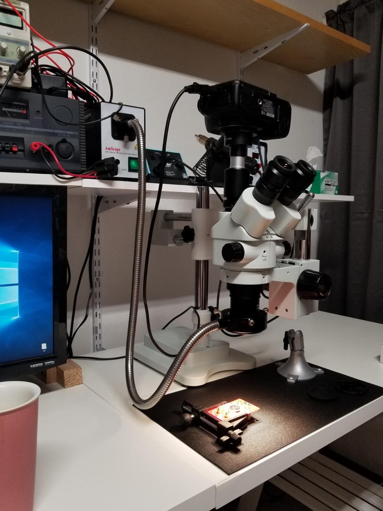 AmScope SM-4NTPX Simul-Focal Lockable Zoom Microscope, 3.5X-45X | 3.5X-45X Magnification, Lockable Zoom, Dual-Arm Boom Stand customer photo 1