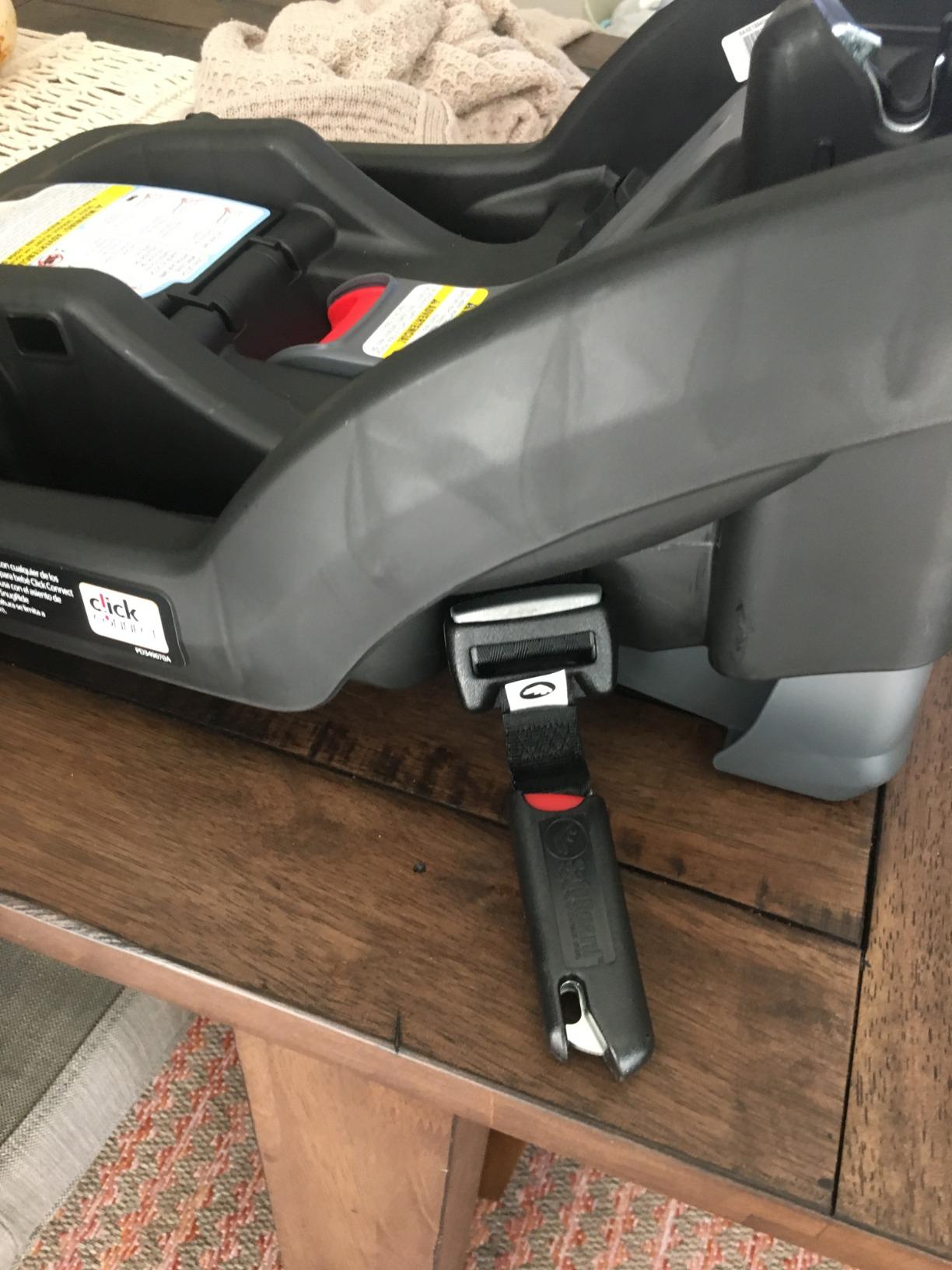Graco SnugRide SnugLock Infant Car Seat Base, Black customer photo 1