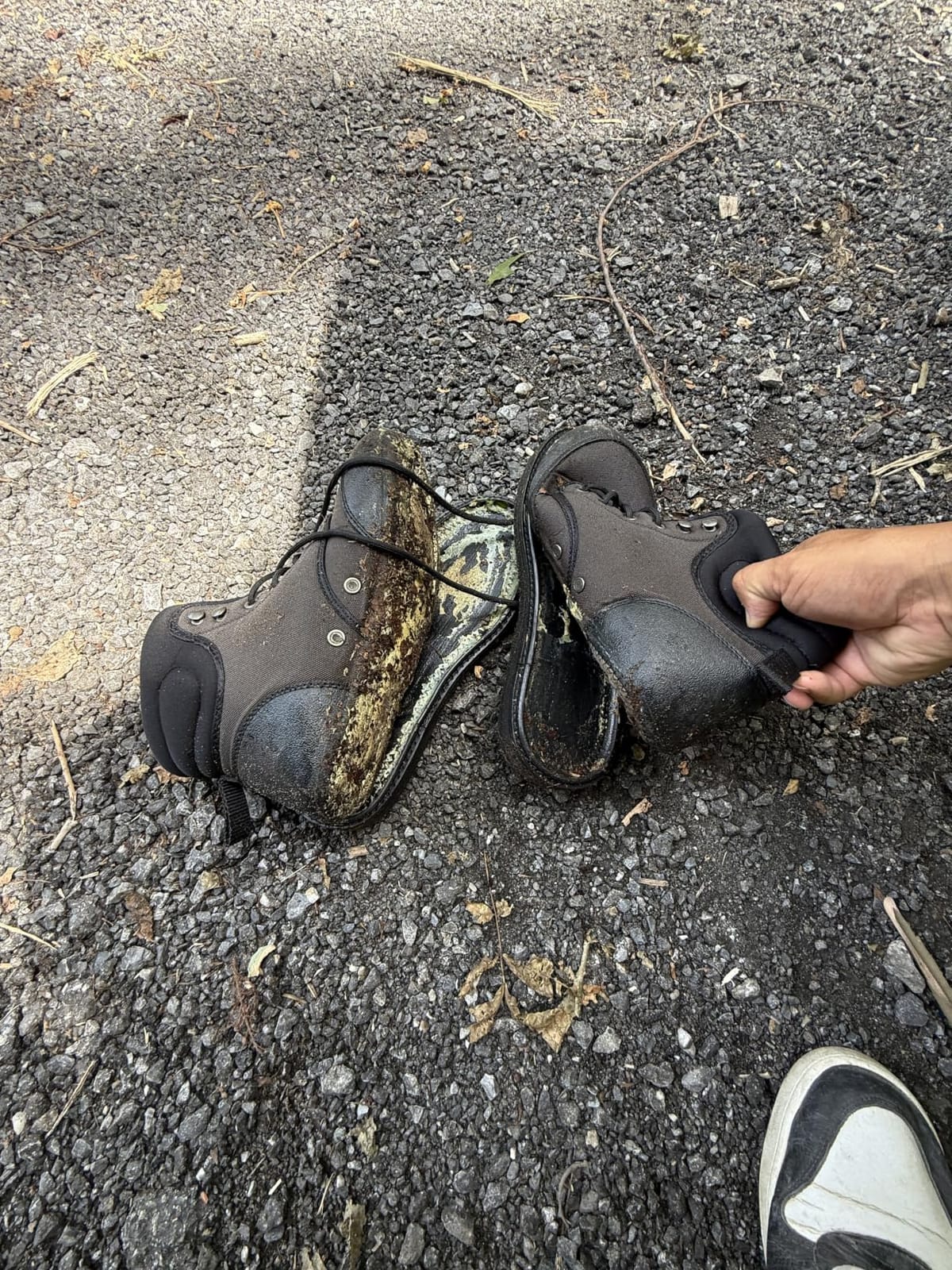 Duck and Fish Men's Felt Sole Wading Shoe customer photo 2